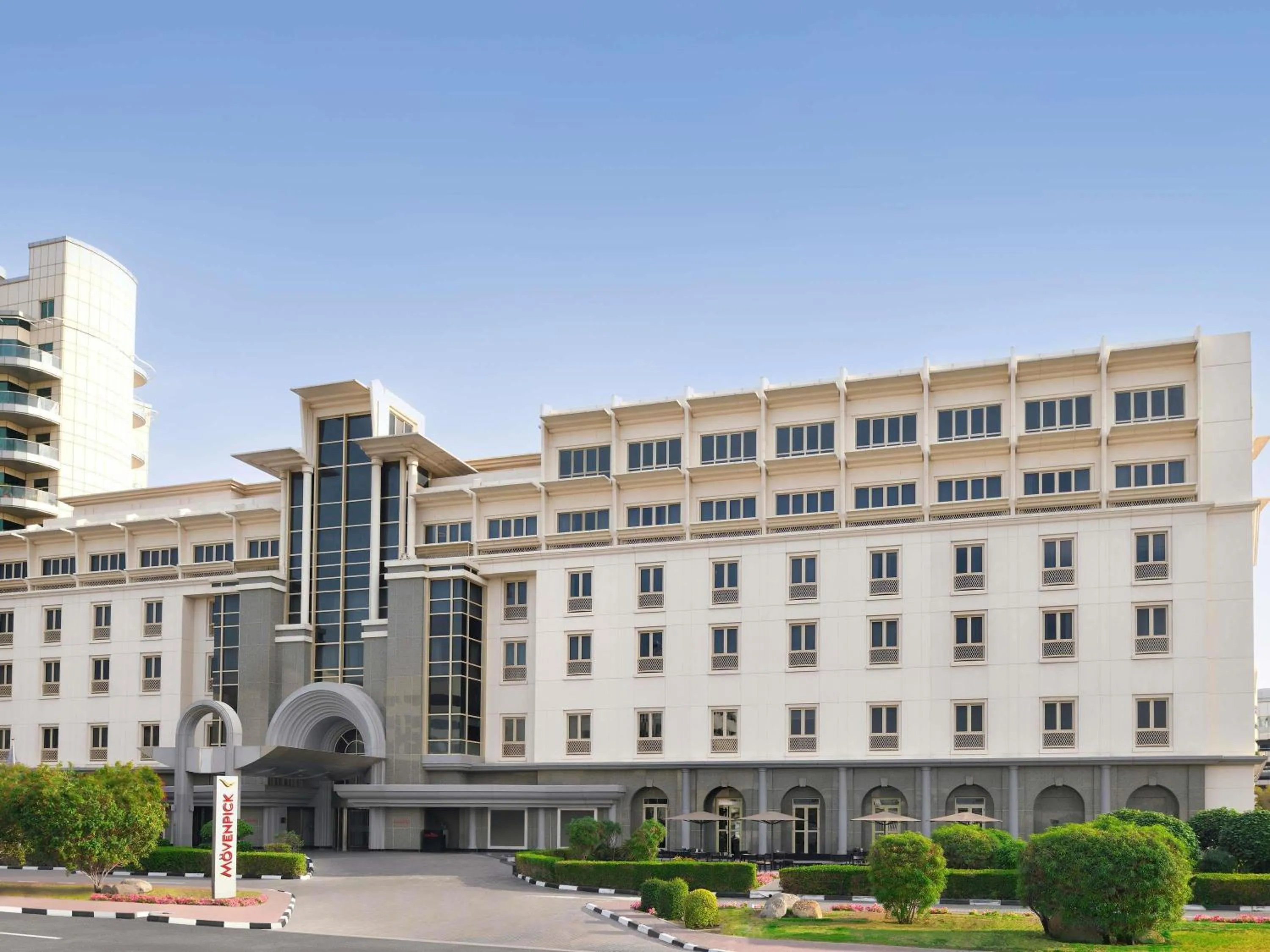 Property building in Mövenpick Hotel & Apartments Bur Dubai