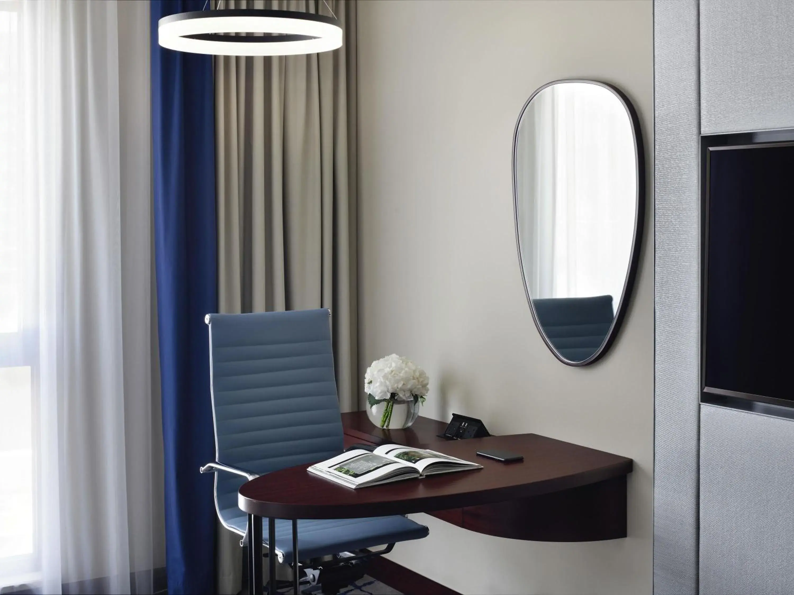 Executive Twin Room - Complimentary Lounge Access in Mövenpick Hotel & Apartments Bur Dubai Executive Twin Room - Complimentary Lounge Access in Mövenpick Hotel & Apartments Bur Dubai