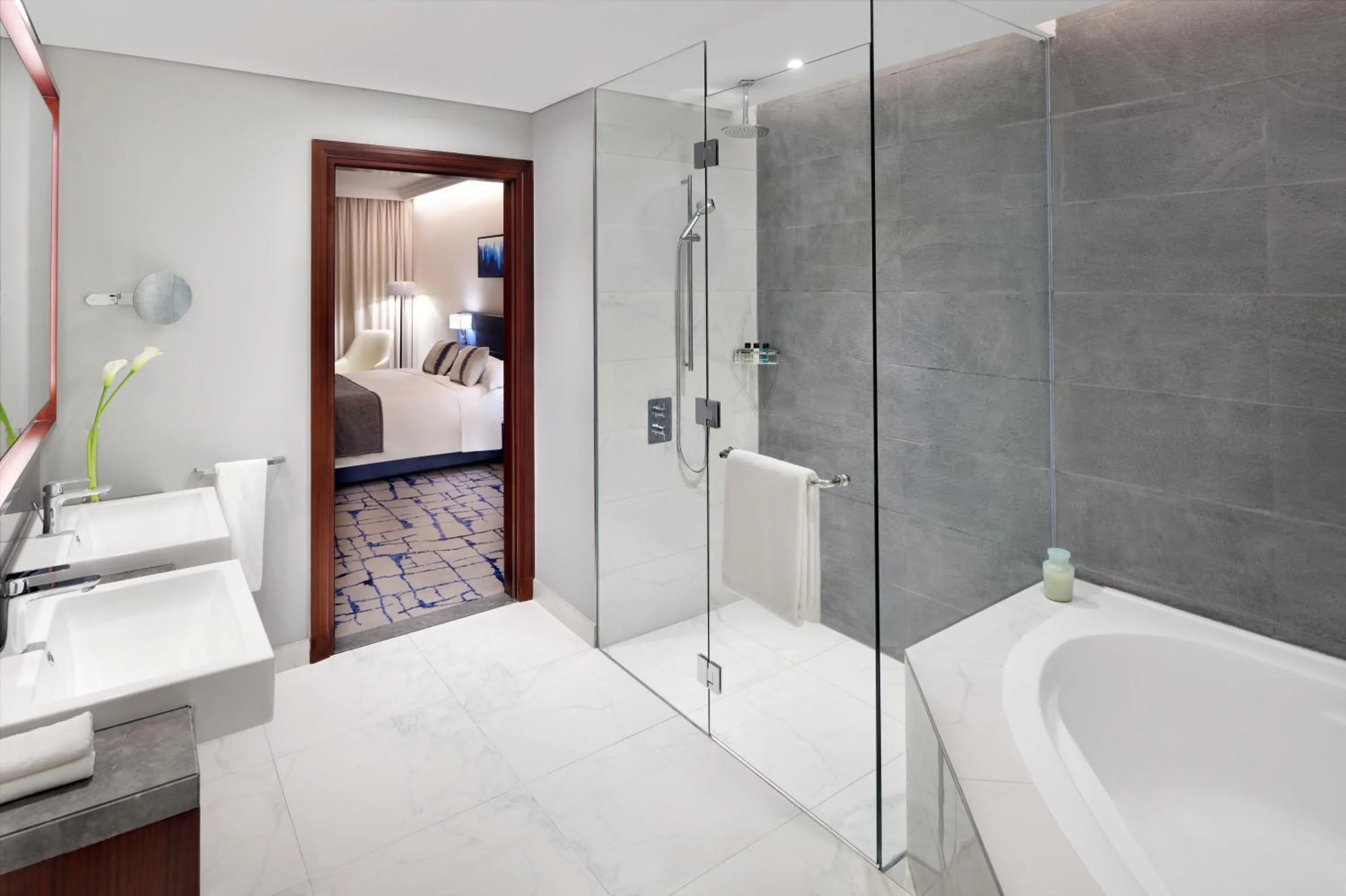 Bathroom in Mövenpick Hotel & Apartments Bur Dubai