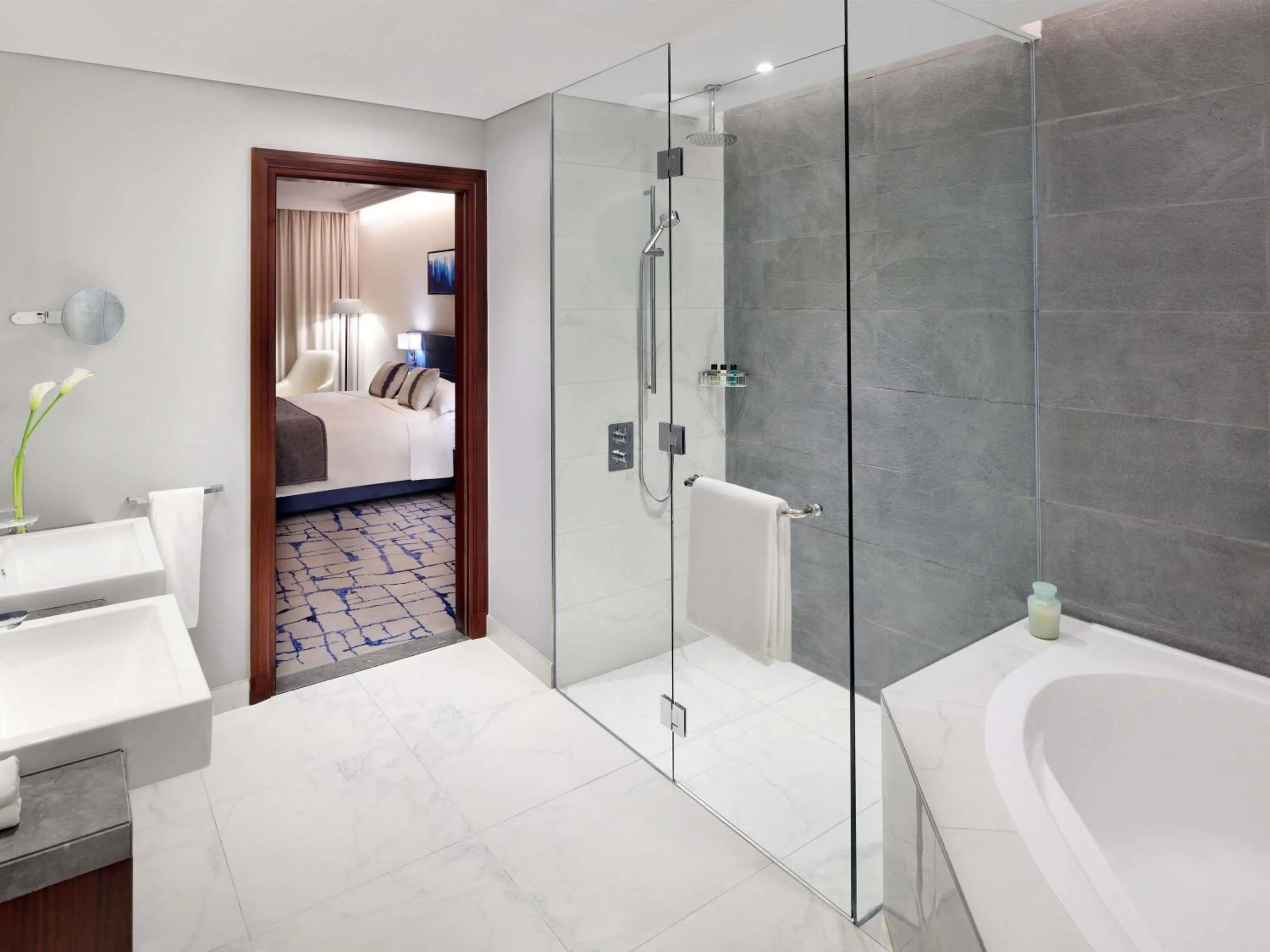 Photo of the whole room, Bed in Mövenpick Hotel & Apartments Bur Dubai