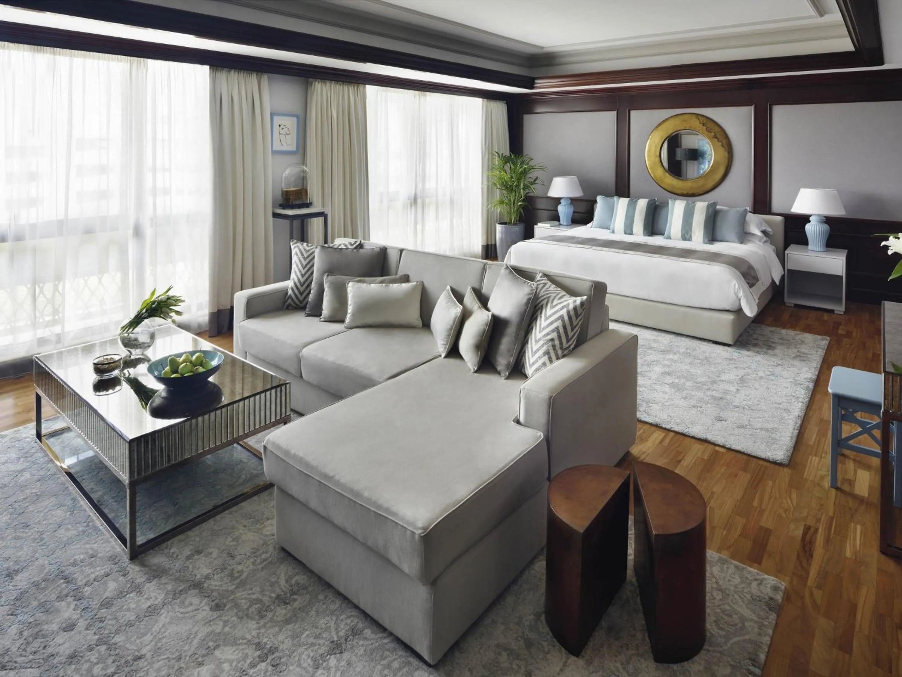 Bedroom, Bed in Mövenpick Hotel & Apartments Bur Dubai