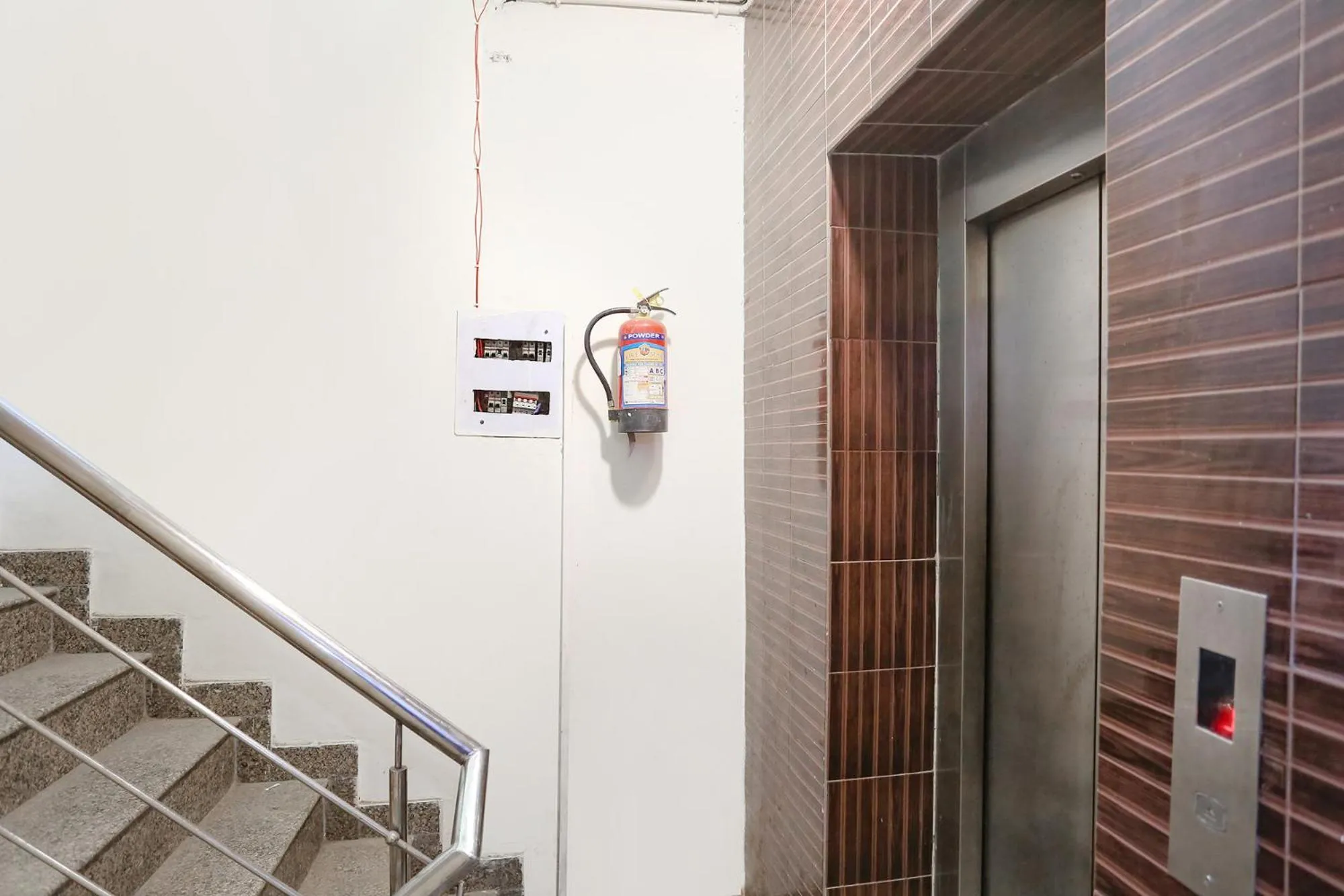 elevator in Via The Lazeez