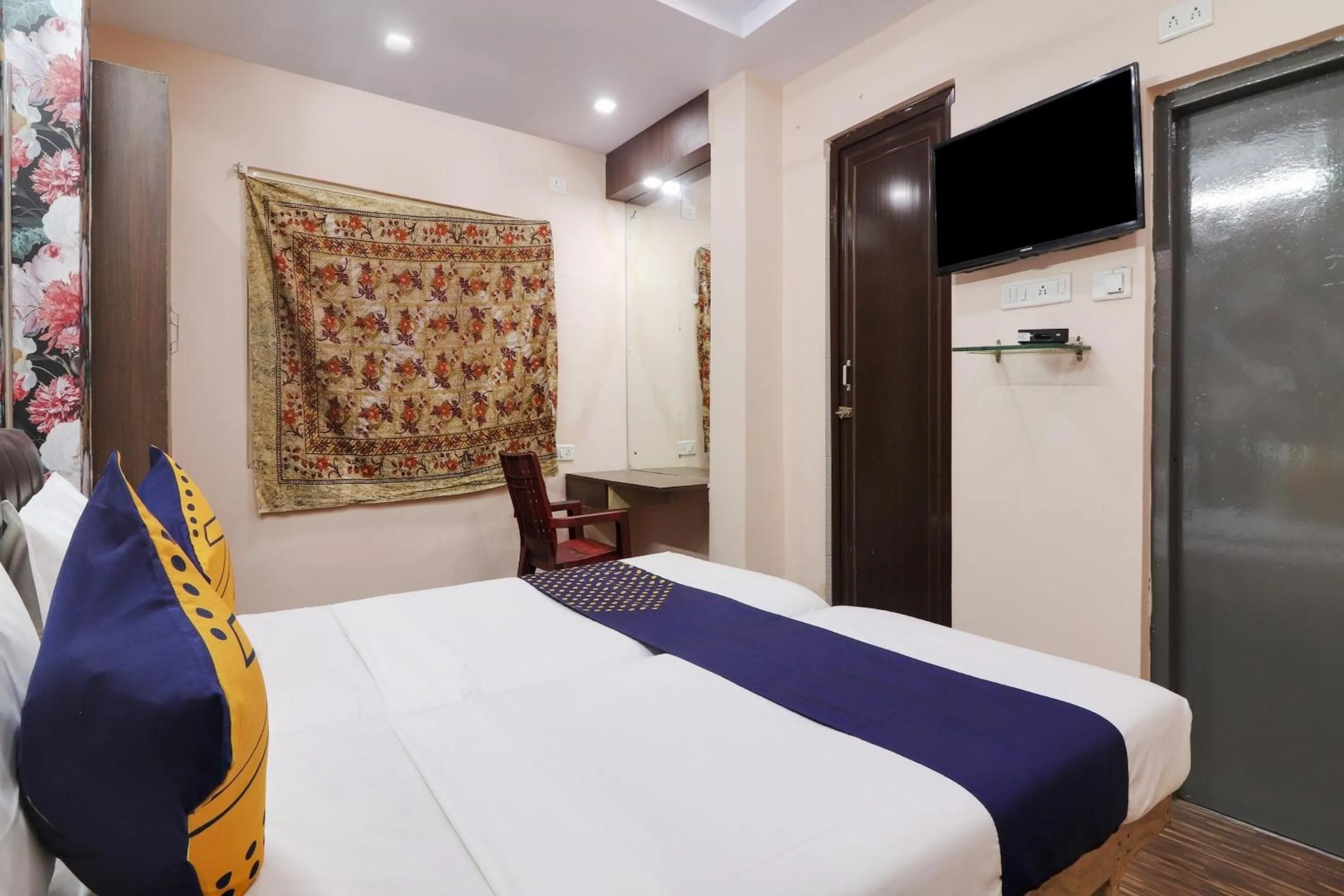Bedroom, Bed in Hotel O 74966 Shree Amardeep Hotel