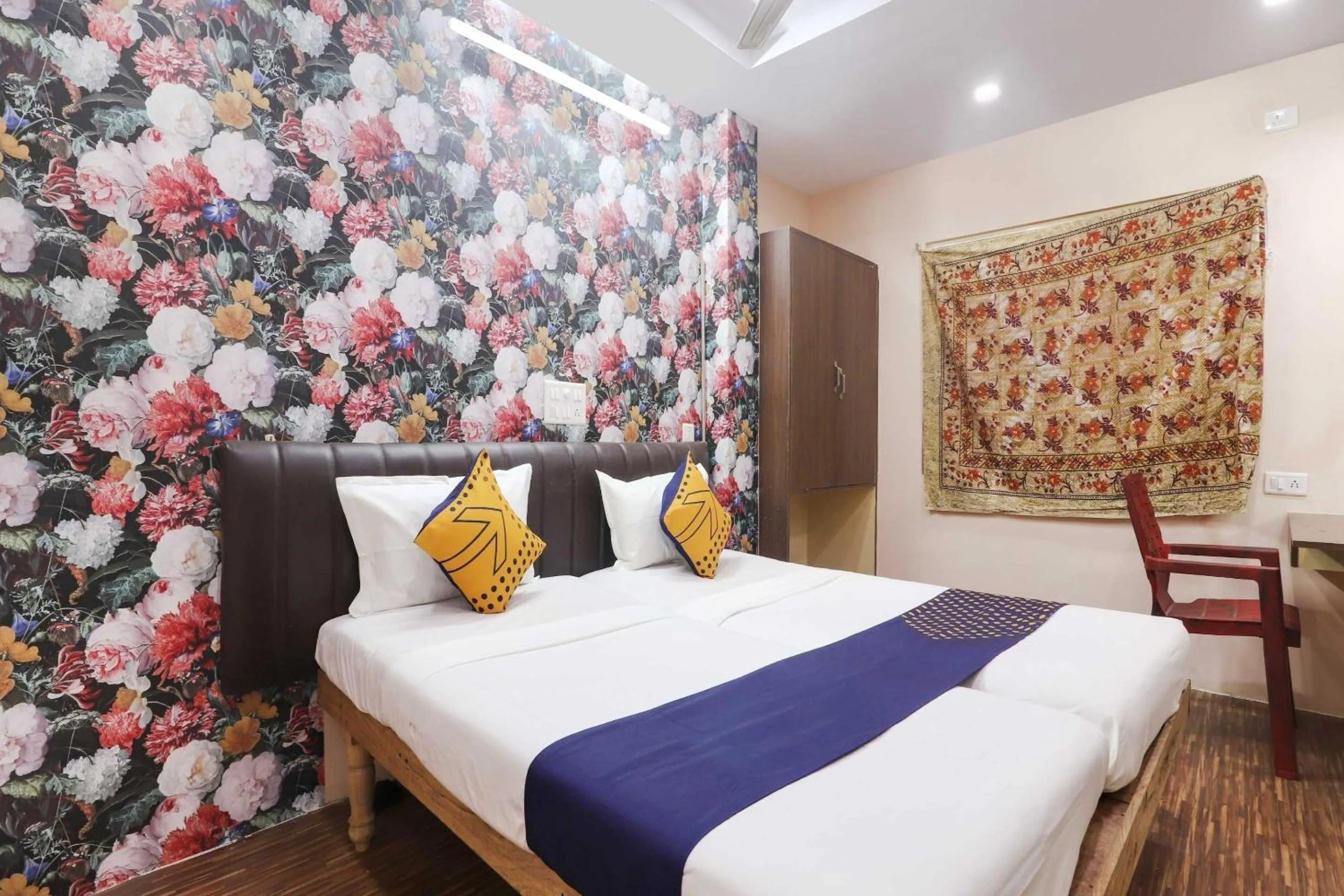 Bedroom, Bed in Hotel O 74966 Shree Amardeep Hotel