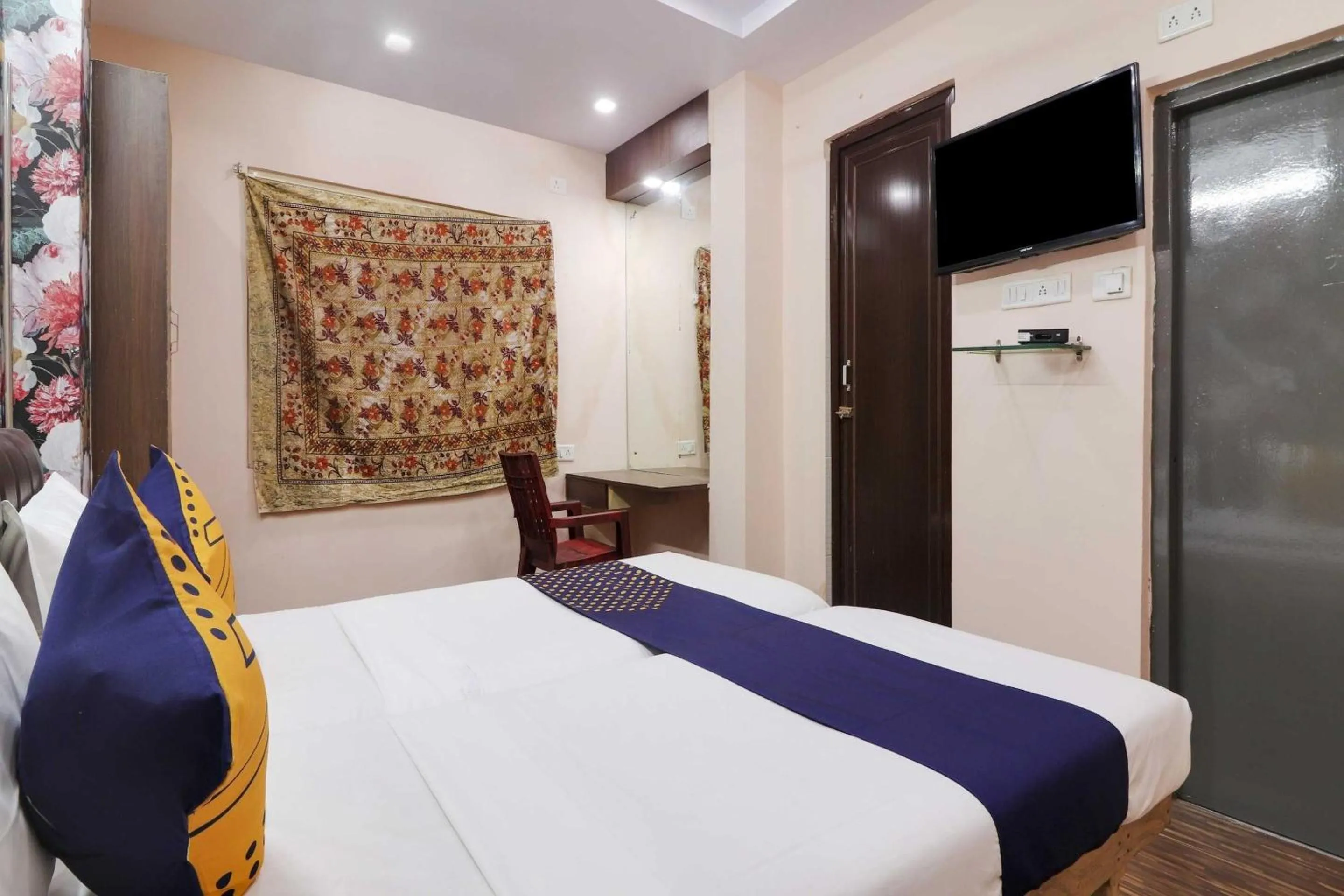 Bedroom, Bed in Hotel O 74966 Shree Amardeep Hotel