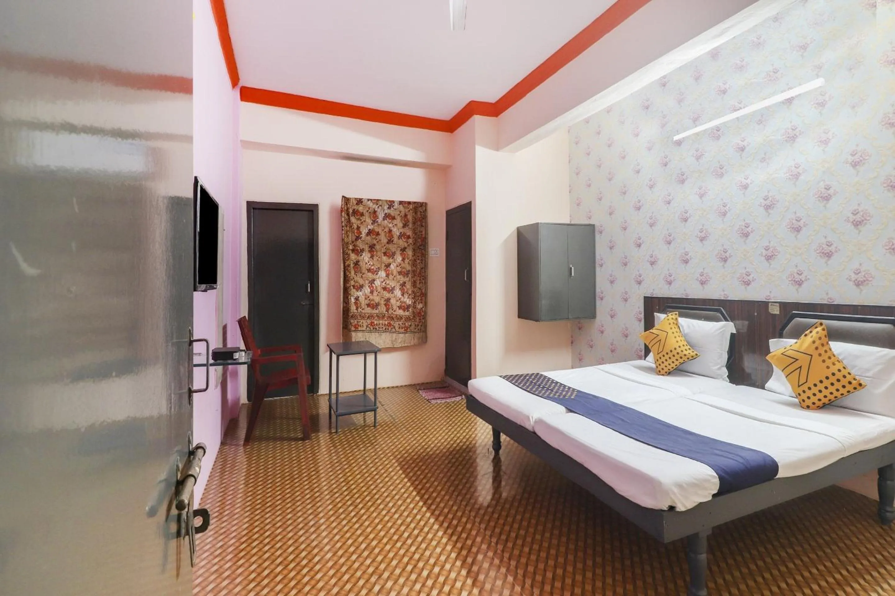 Bedroom, Bed in Hotel O 74966 Shree Amardeep Hotel