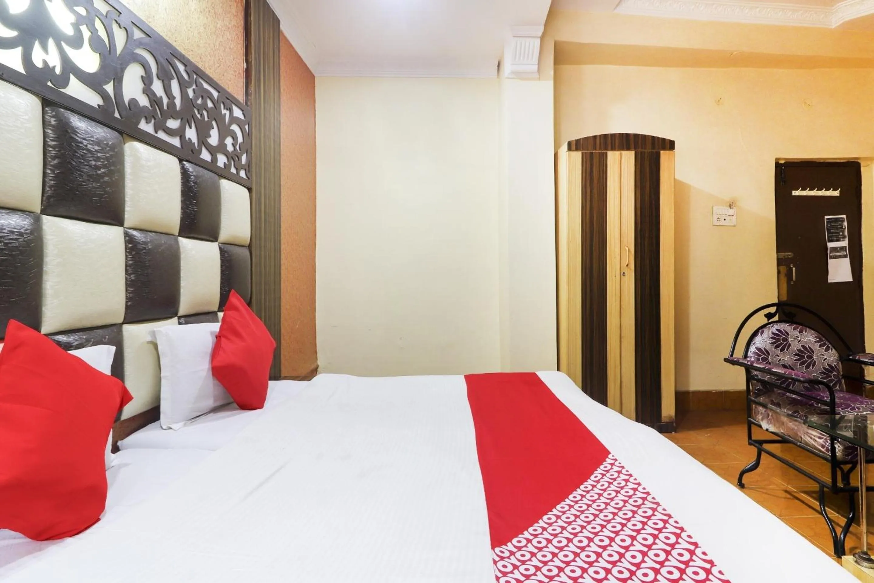 Bedroom, Bed in Hotel O Aadaab