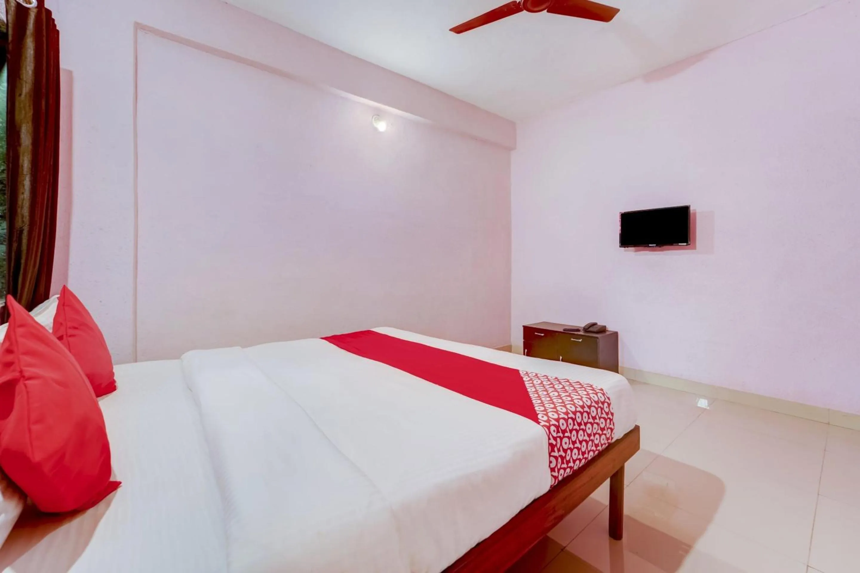 Bedroom, Bed in Hotel O Sai Residenci