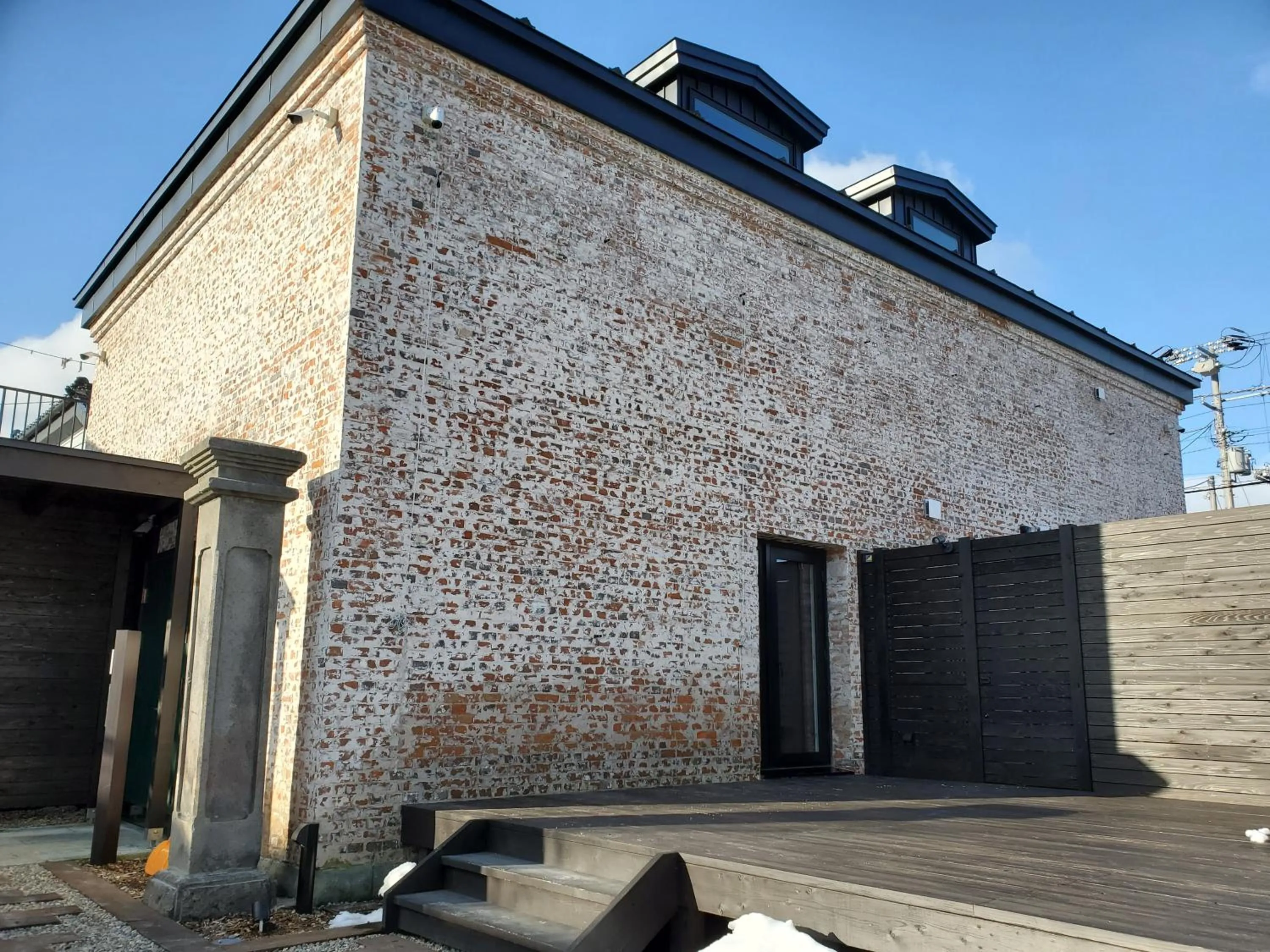 Property building in Pres de La Mer