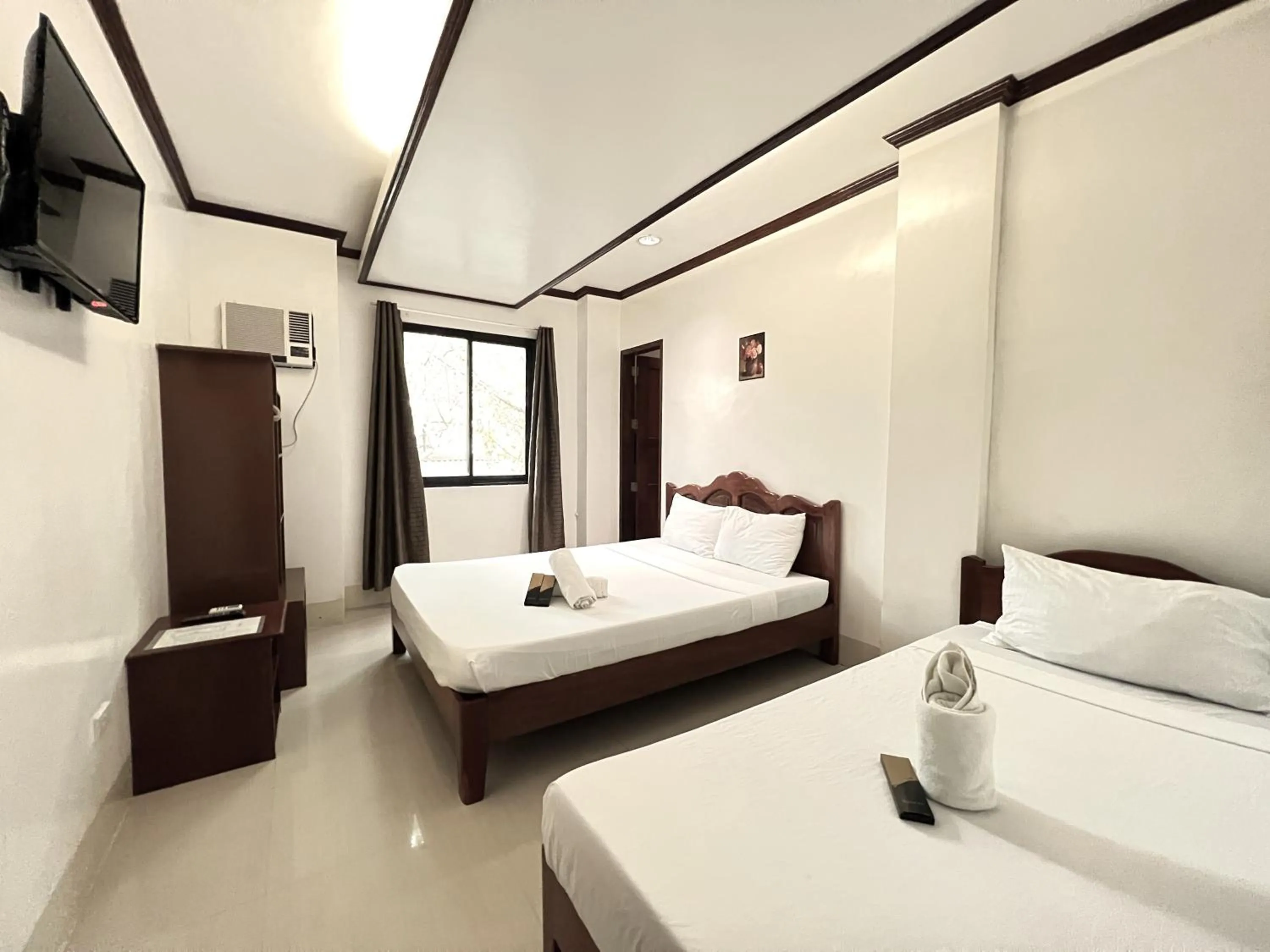 Bed in Alocasia Inn - El Nido