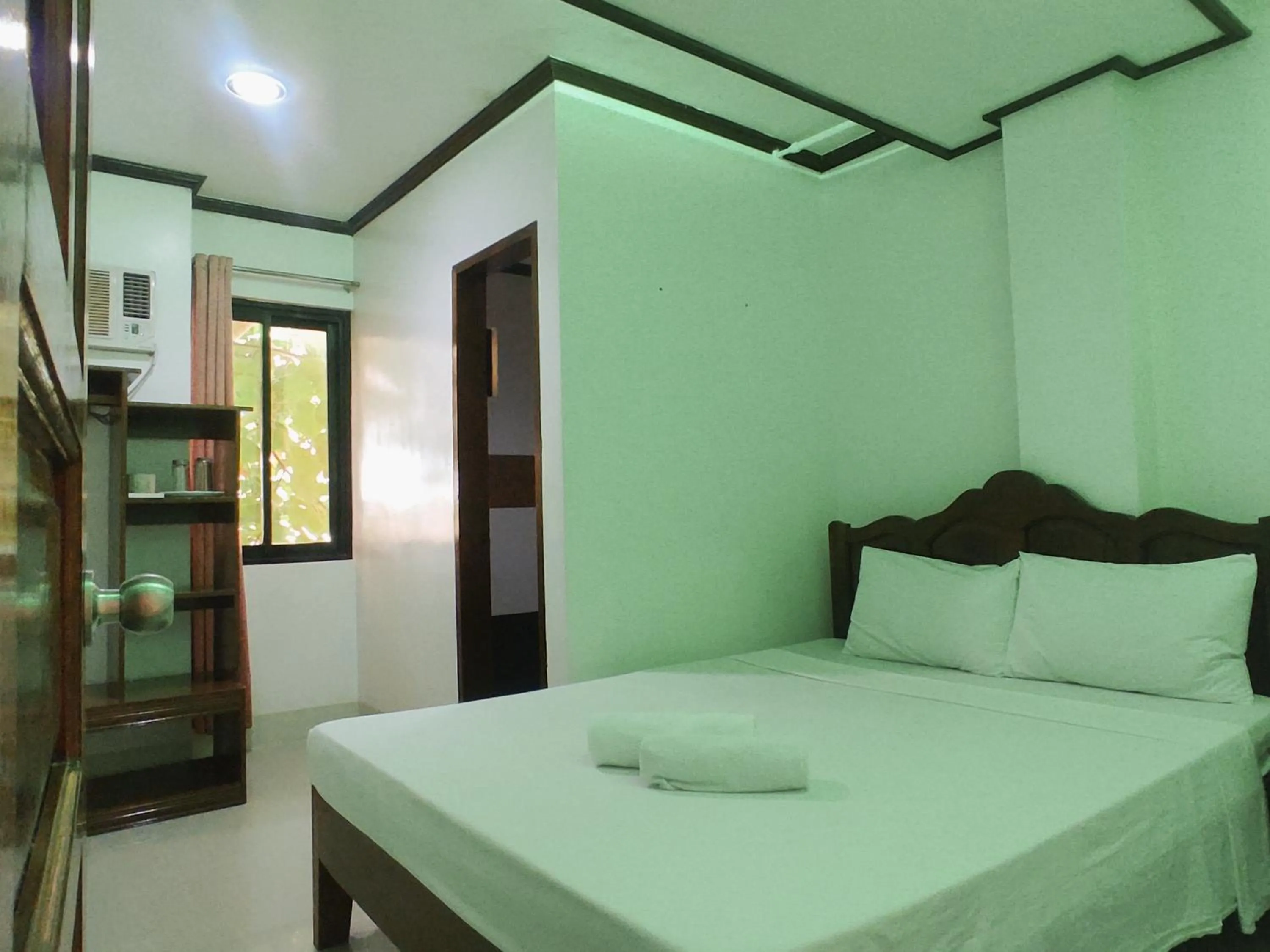 Bed in Alocasia Inn - El Nido