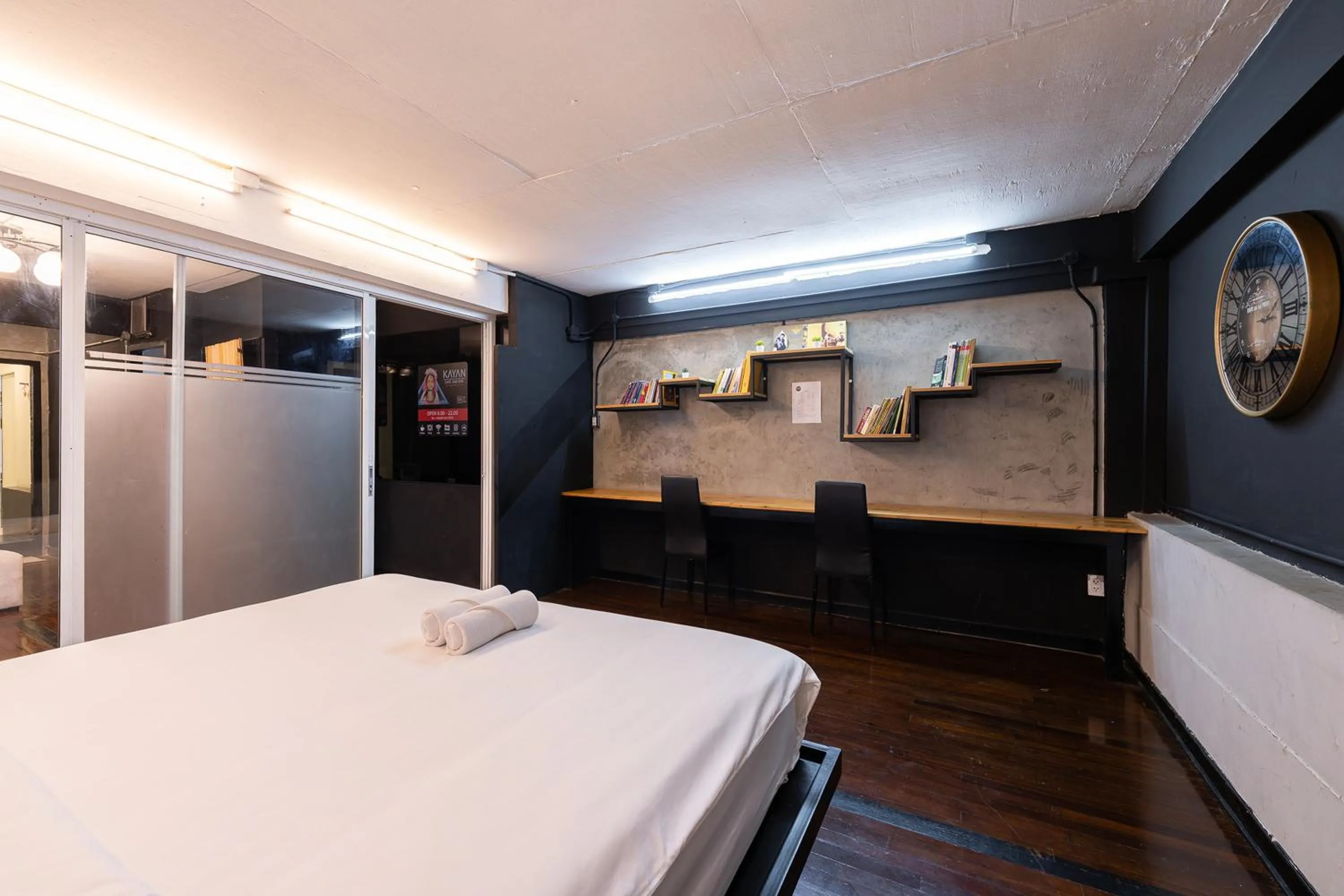 Bedroom, Bed in KAYAN Hostel