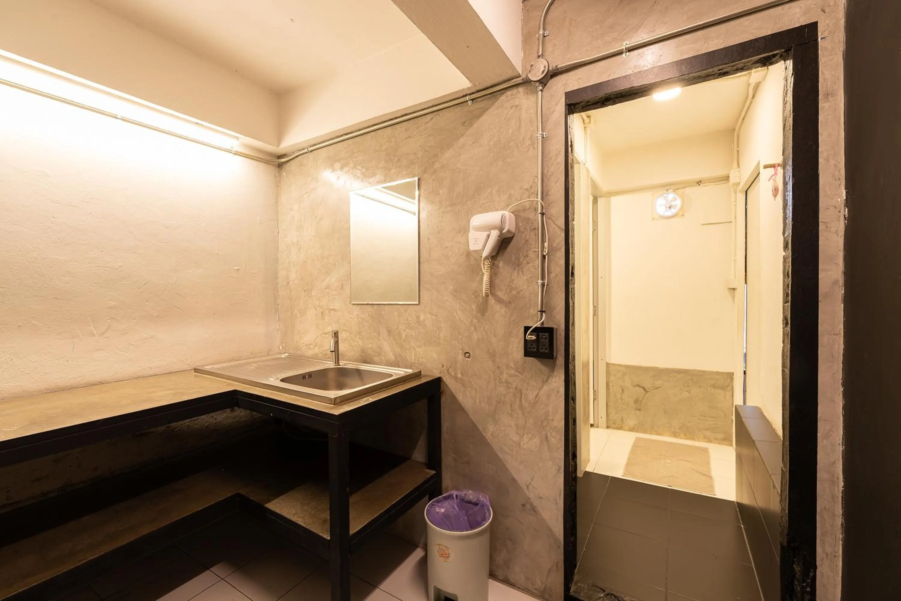 Shower in KAYAN Hostel