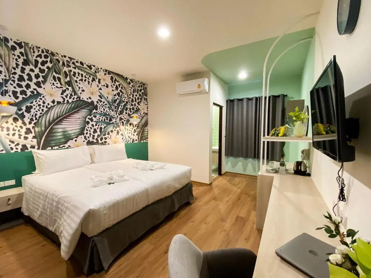 King Room in JINGLE JUNGLE RESORT KHAOYAI King Room in JINGLE JUNGLE RESORT KHAOYAI