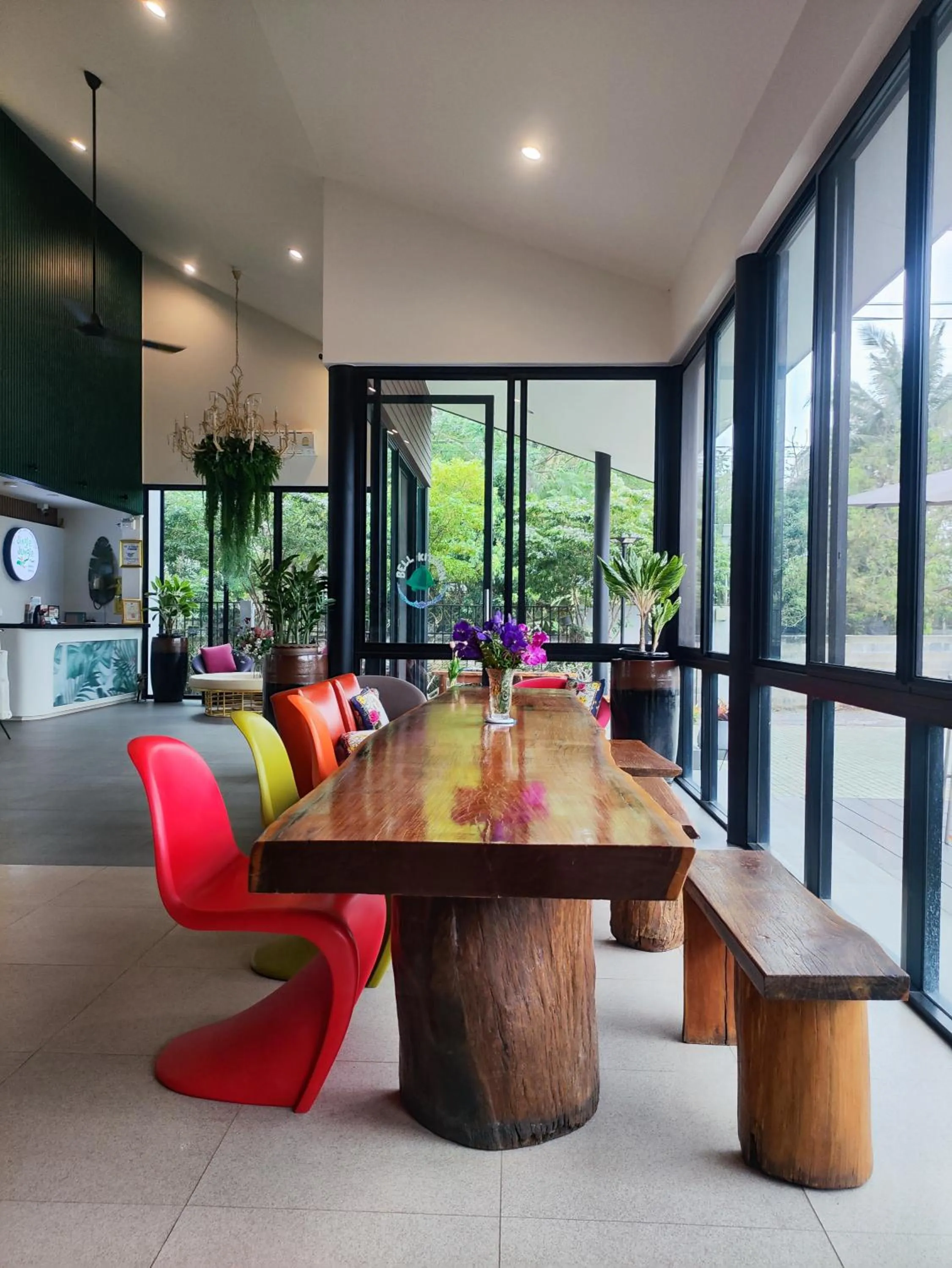 Restaurant/places to eat in JINGLE JUNGLE RESORT KHAOYAI