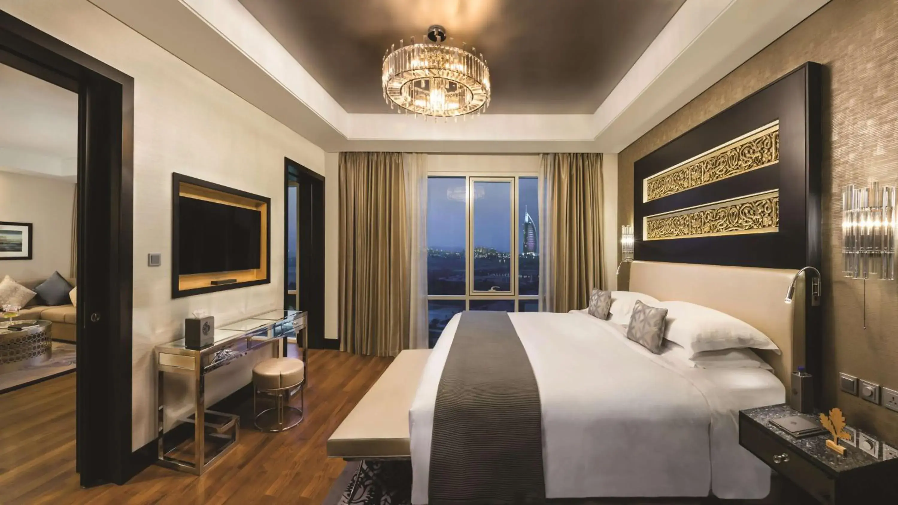 Grand Deluxe Room in Kempinski Hotel Mall of the Emirates, Dubai Grand Deluxe Room in Kempinski Hotel Mall of the Emirates, Dubai