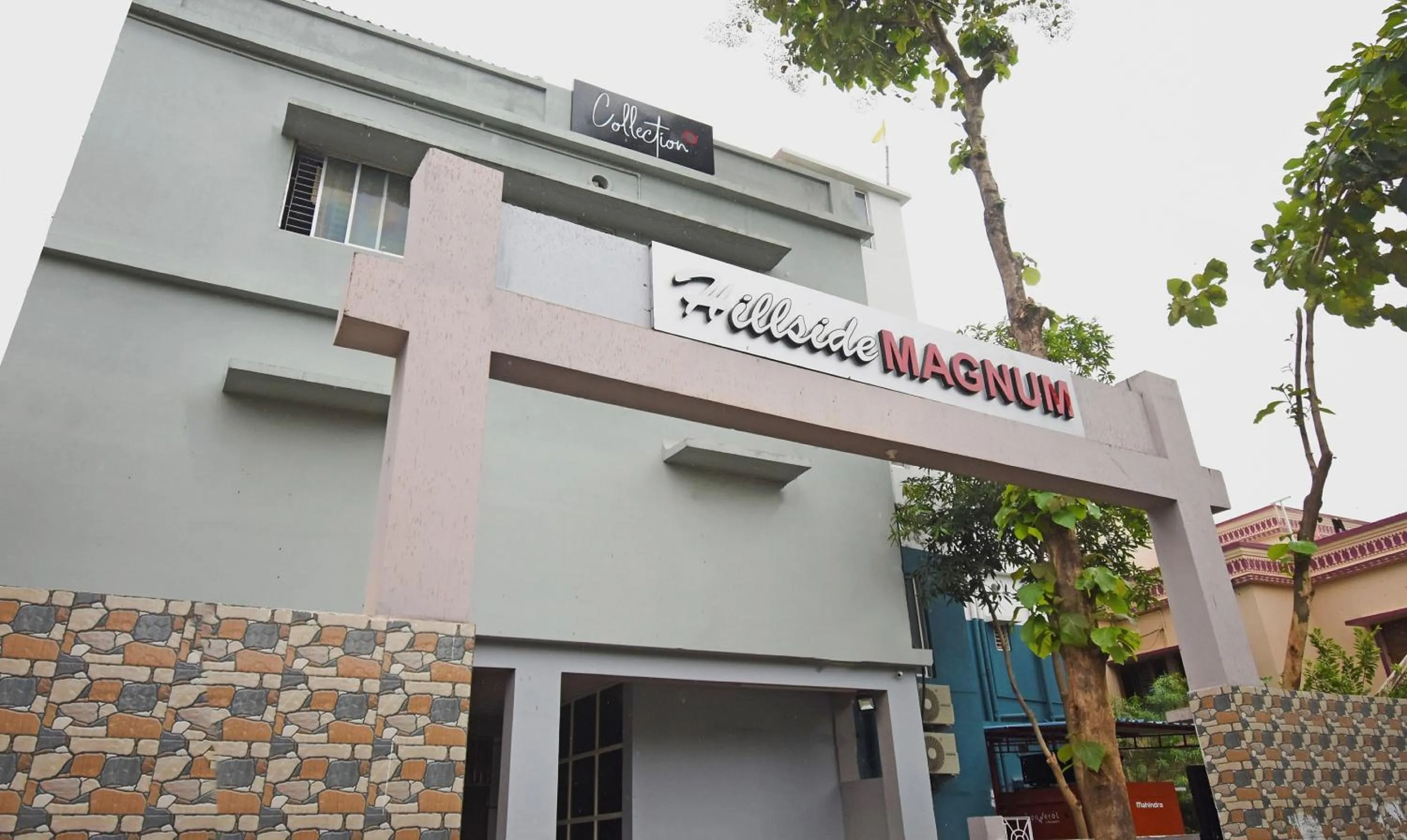 Facade/entrance in Super Collection O Sayhallo Hillside Magnum