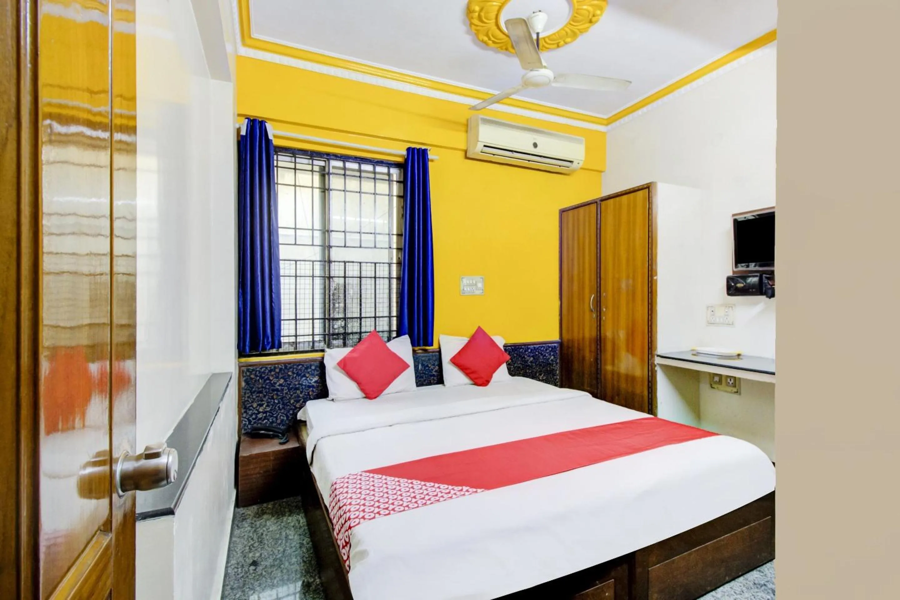 Bedroom in Hotel O Vijay Residency