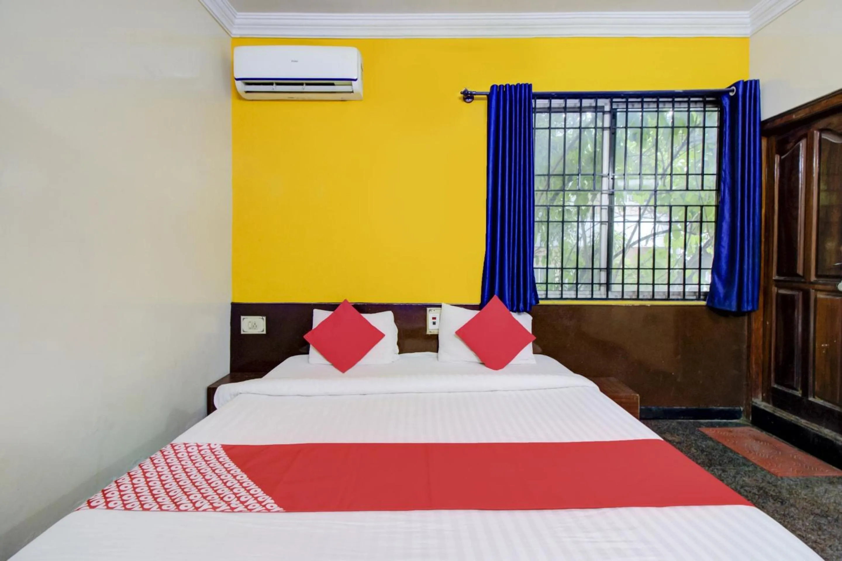 Bedroom in Hotel O Vijay Residency
