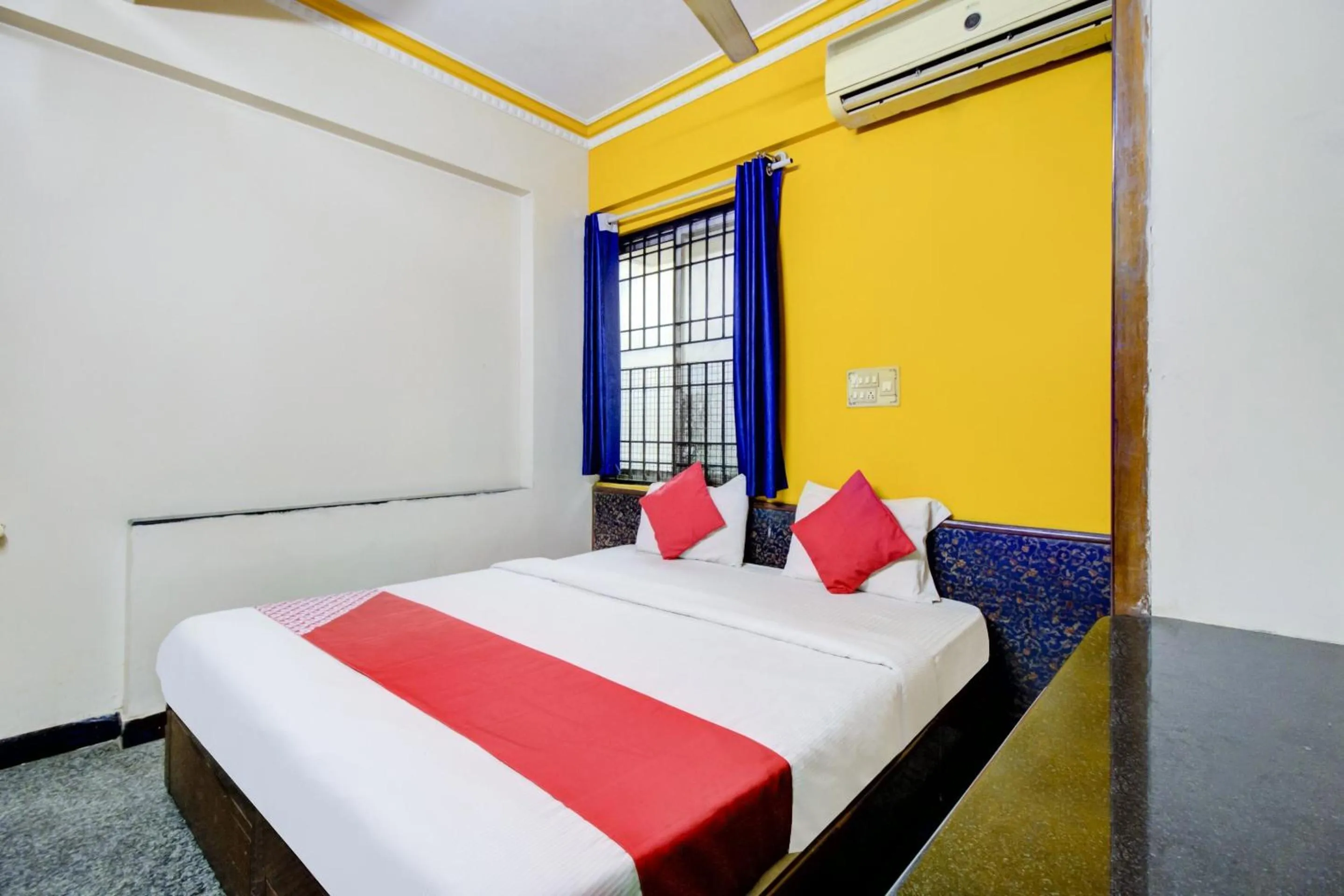 Bedroom in Hotel O Vijay Residency