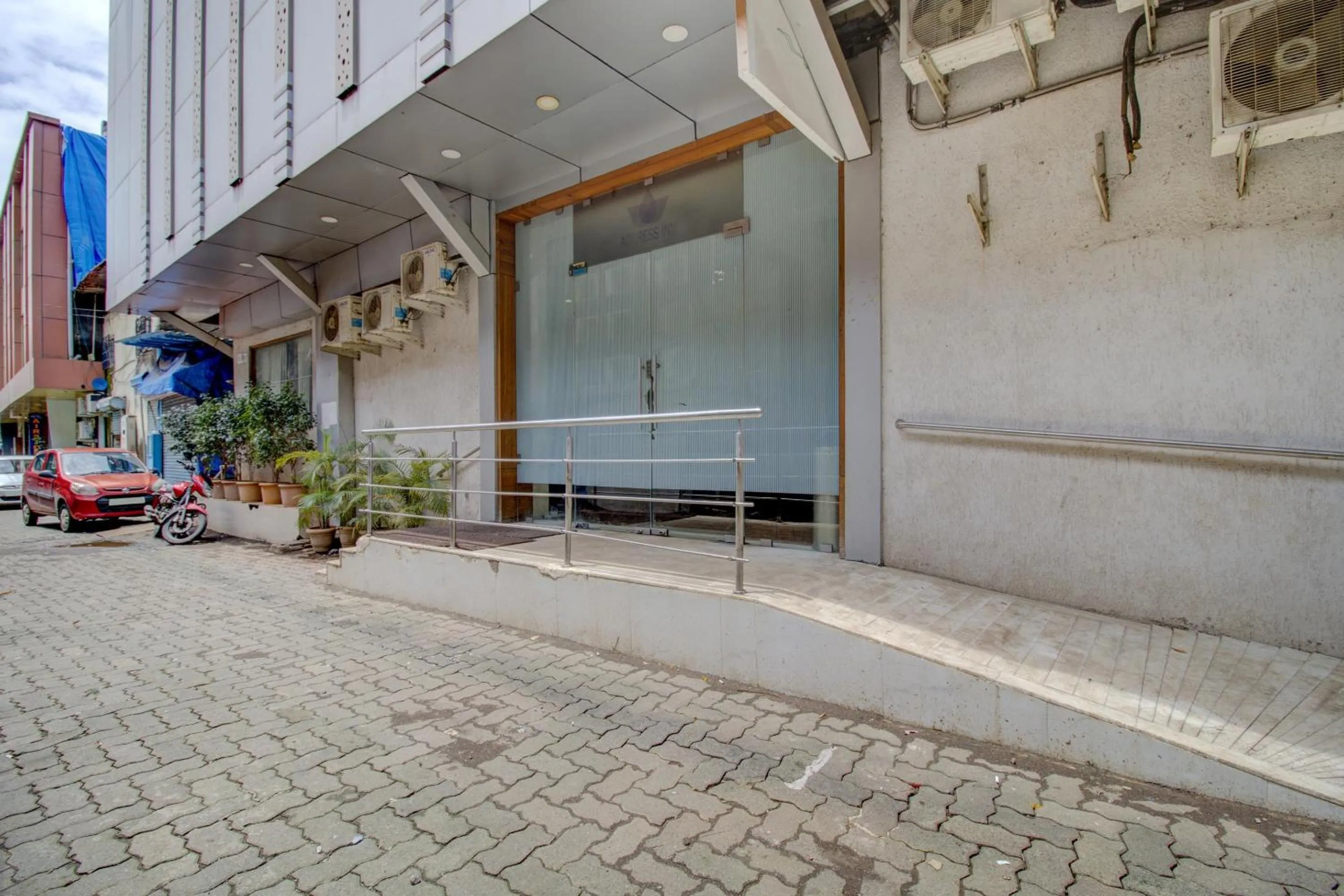 Facade/entrance in Hotel O Address Inn