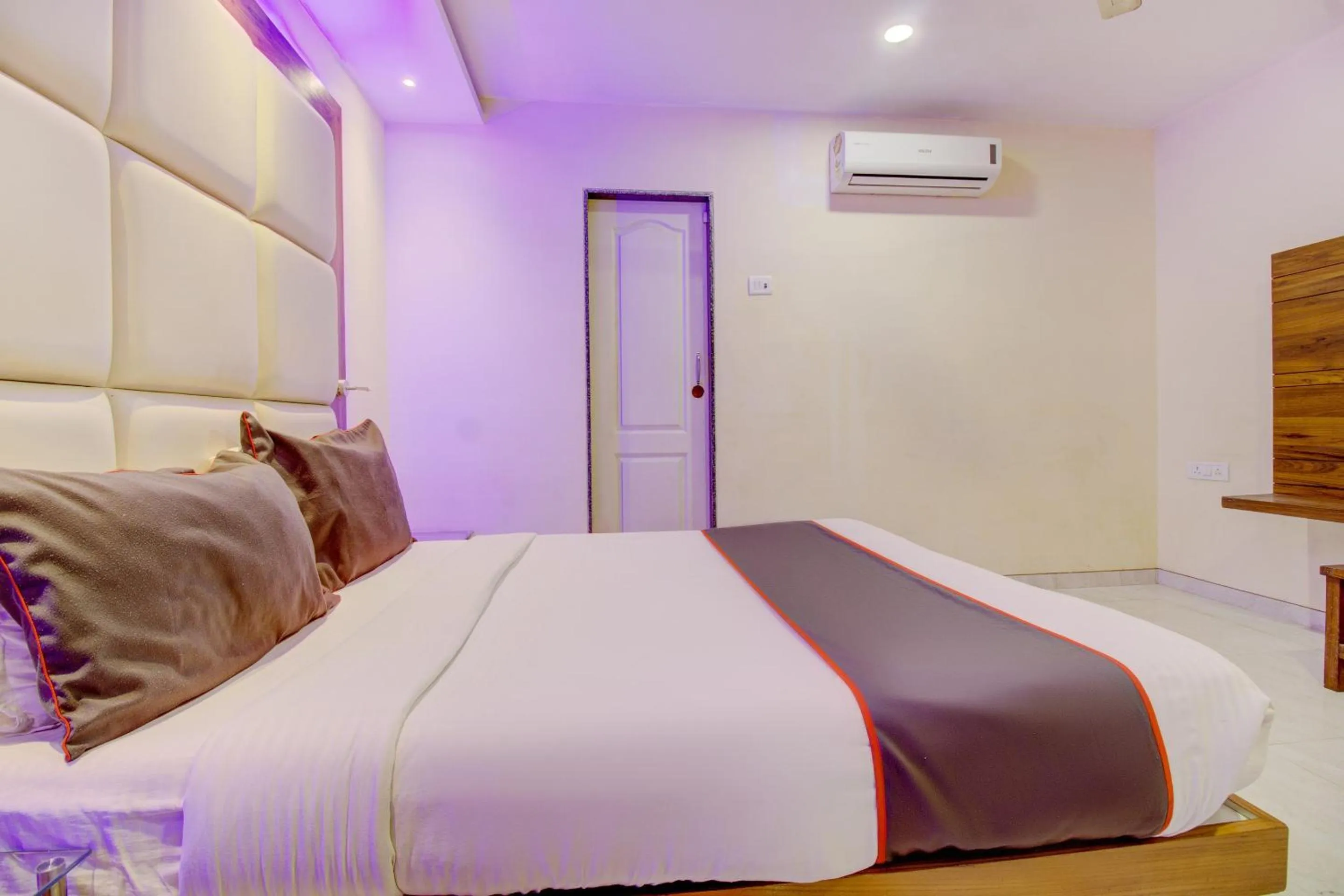 Bedroom, Bed in Hotel O Address Inn