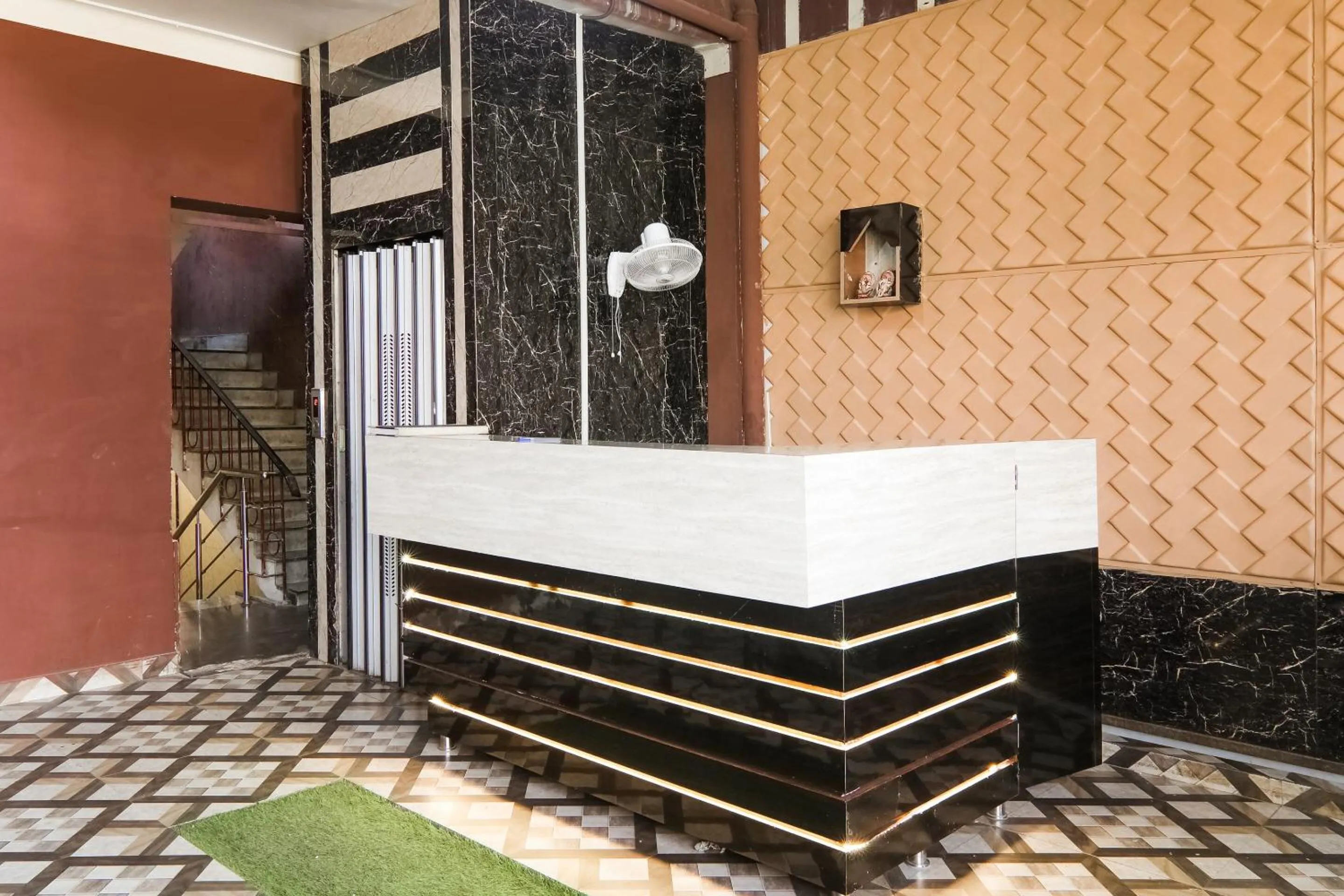 Lobby or reception in Hotel O Samrat