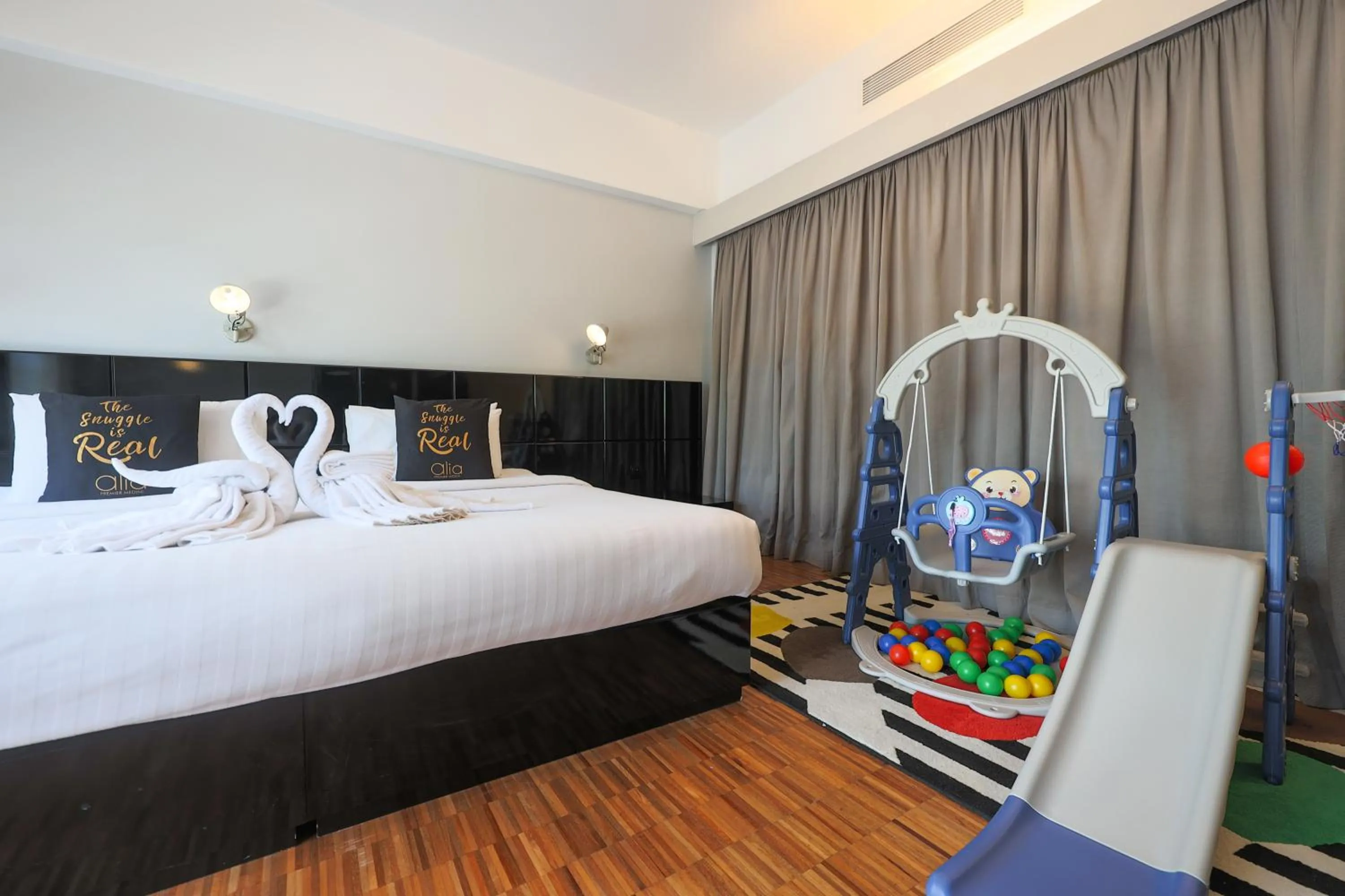 Bedroom, Bed in Alia Premier KLCC