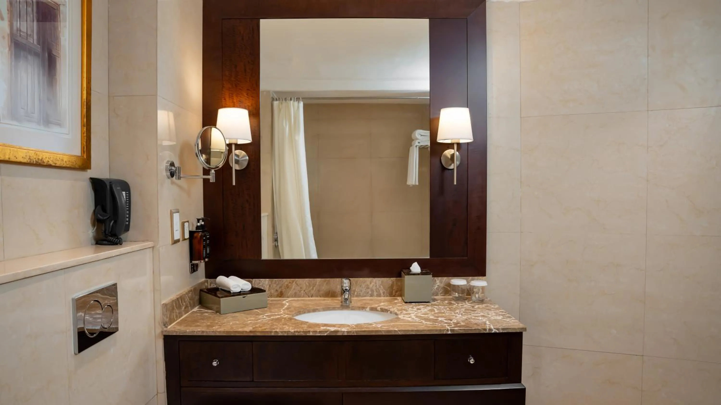 Bathroom in Millennium Hotel Doha