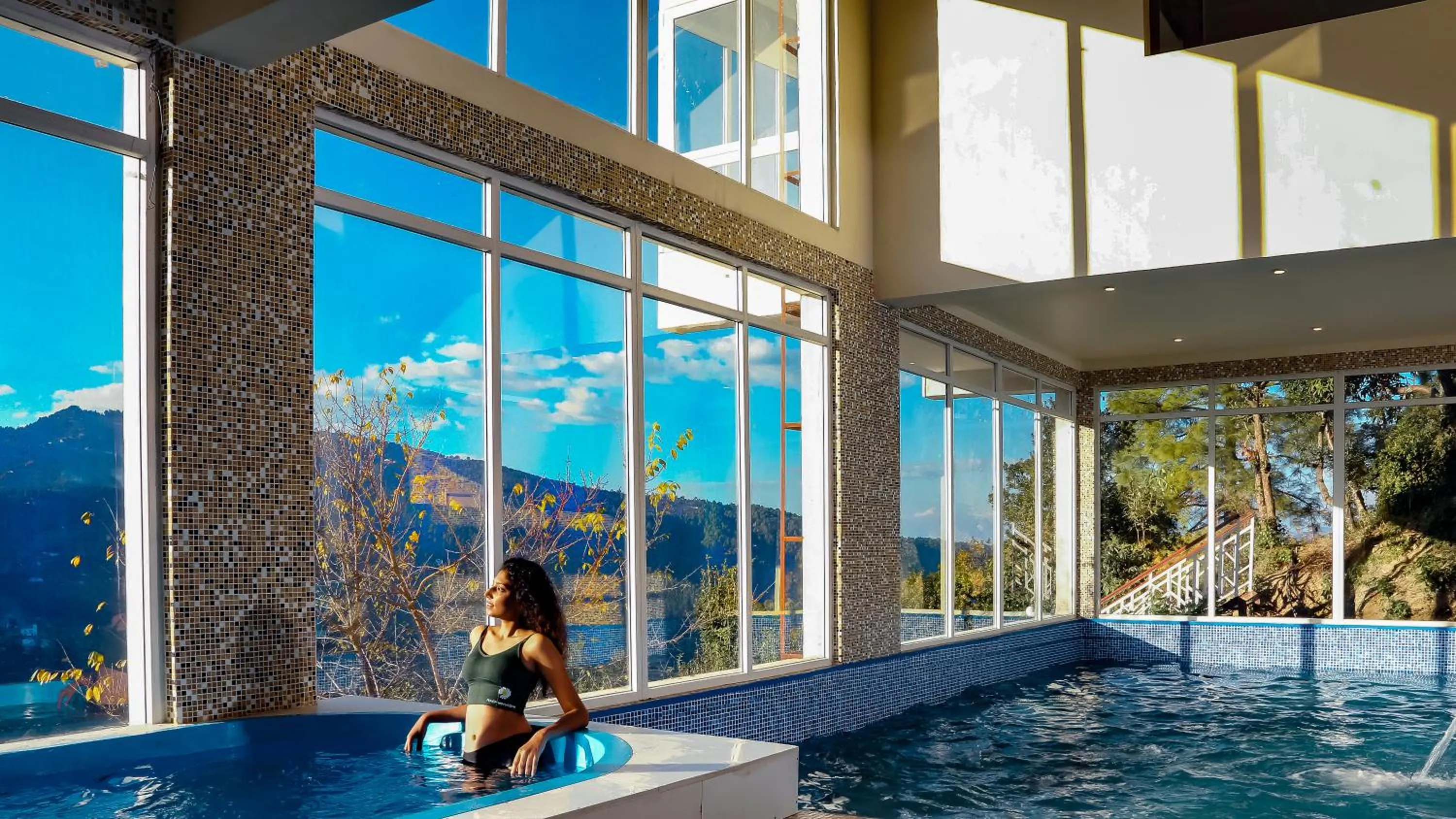 Swimming pool in juSTa Mukteshwar Retreat & Spa