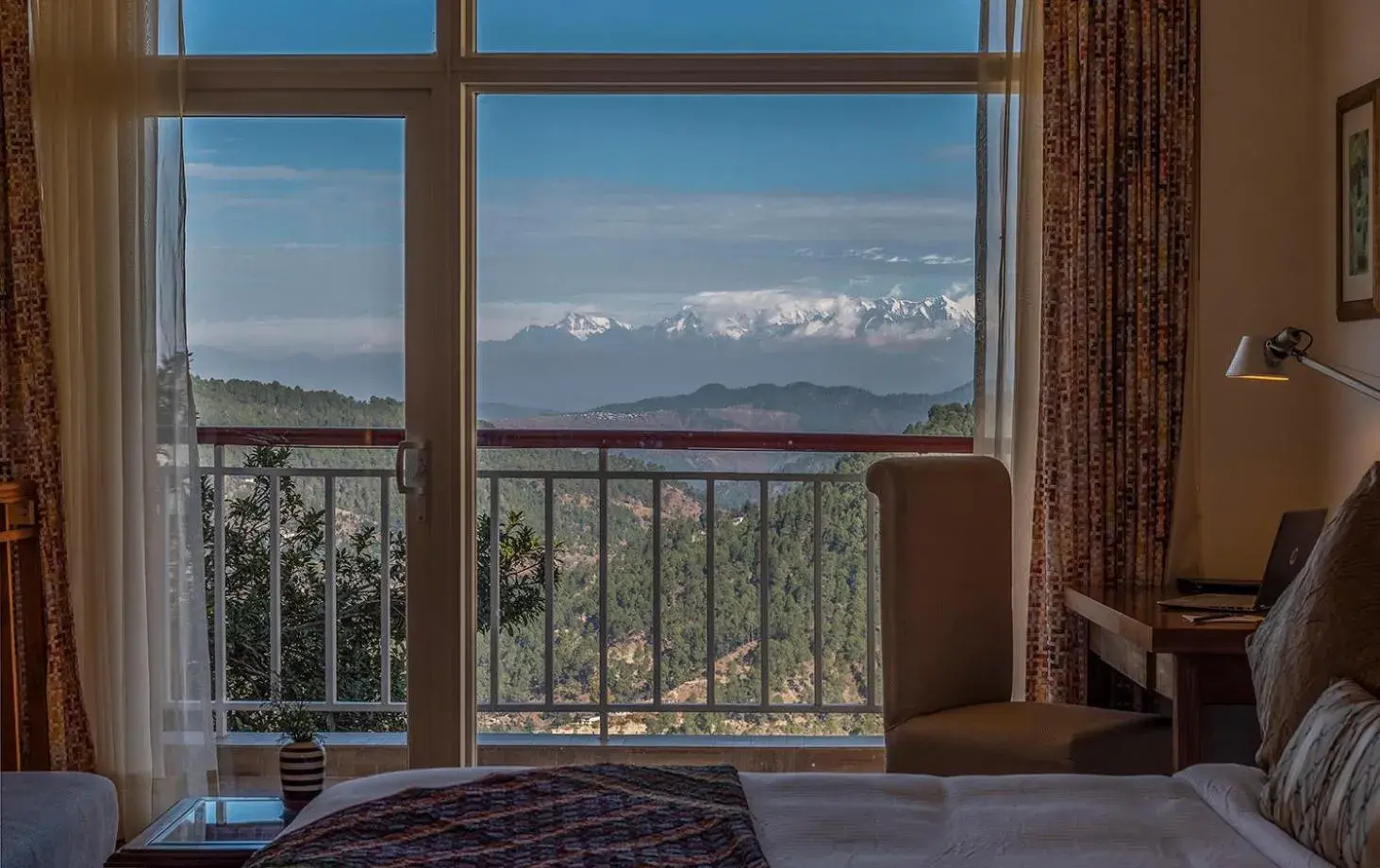 King Room with Mountain View in juSTa Mukteshwar Retreat & Spa King Room with Mountain View in juSTa Mukteshwar Retreat & Spa