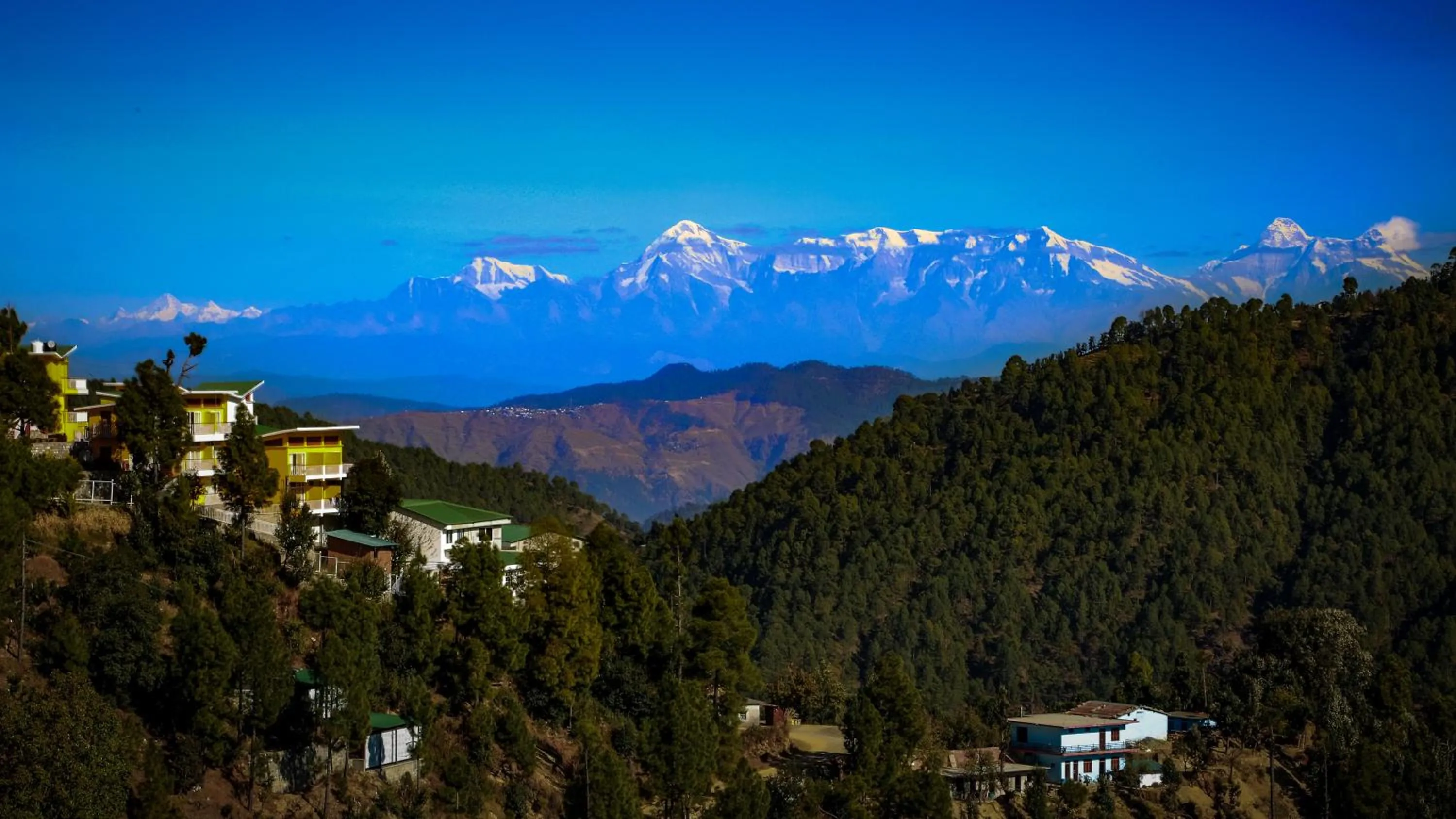 Mountain view in juSTa Mukteshwar Retreat & Spa