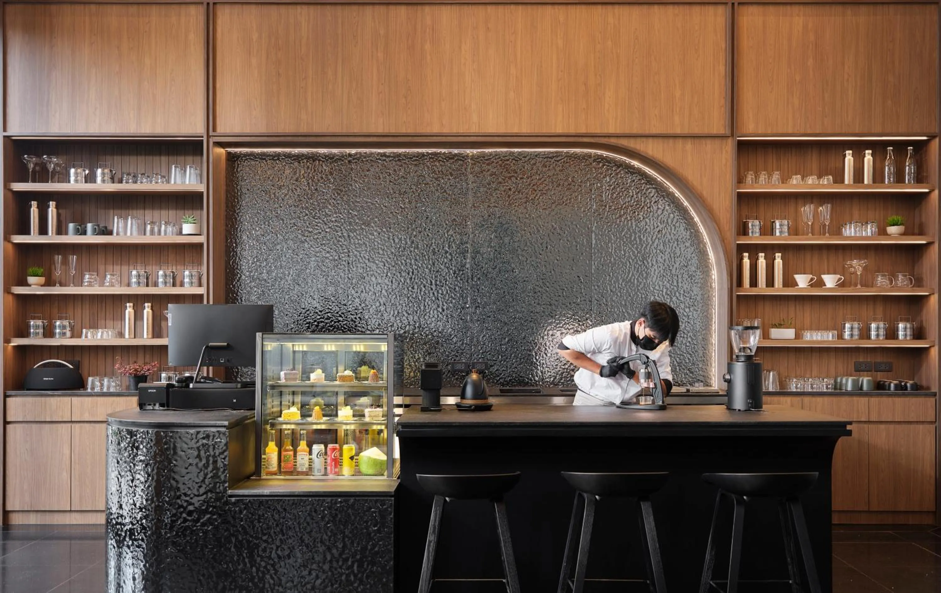 Lounge or bar in neera retreat hotel