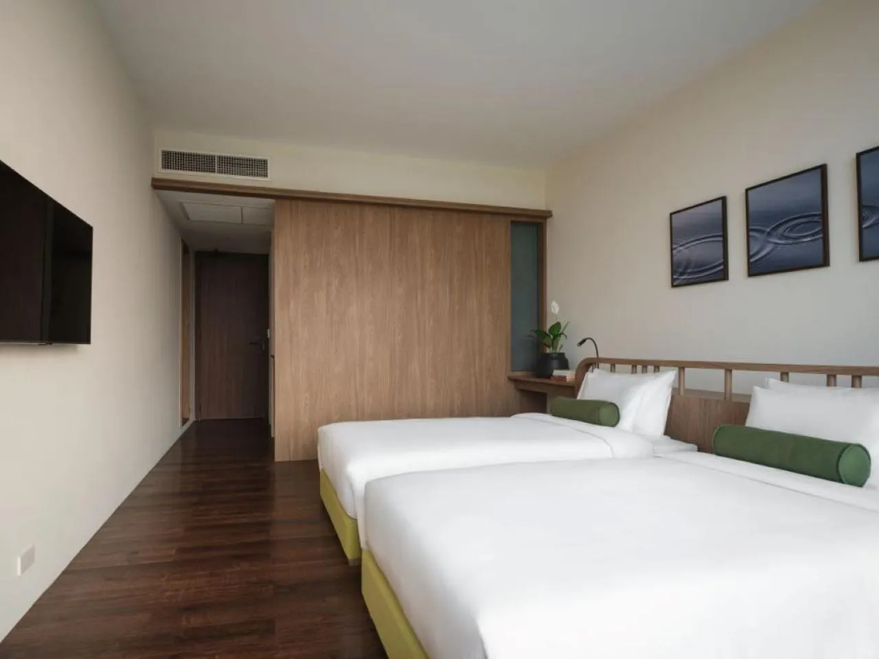 Bedroom, Bed in neera retreat hotel