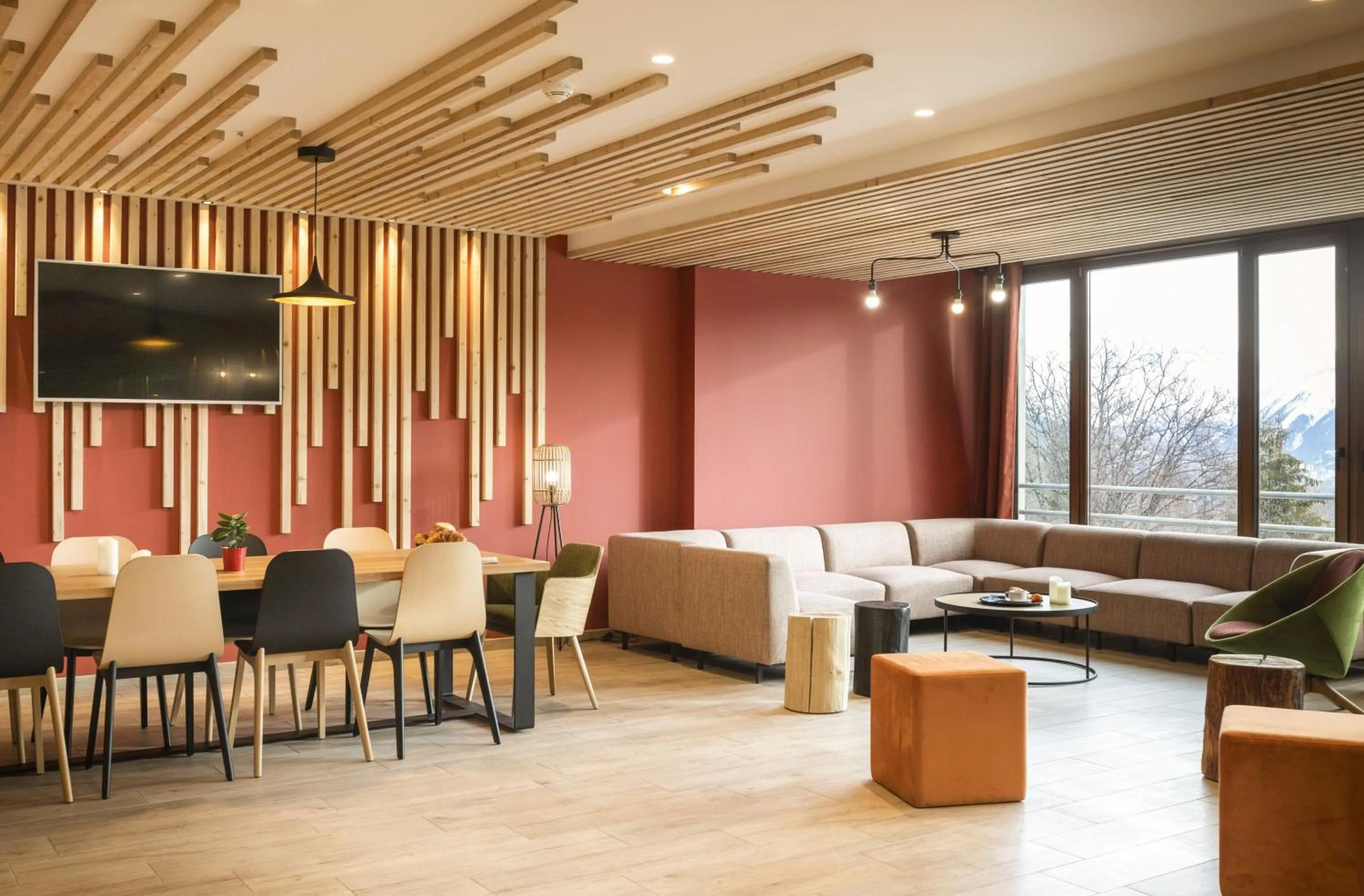 Lounge or bar in Résidence Club MMV L'Etoile des Sybelles