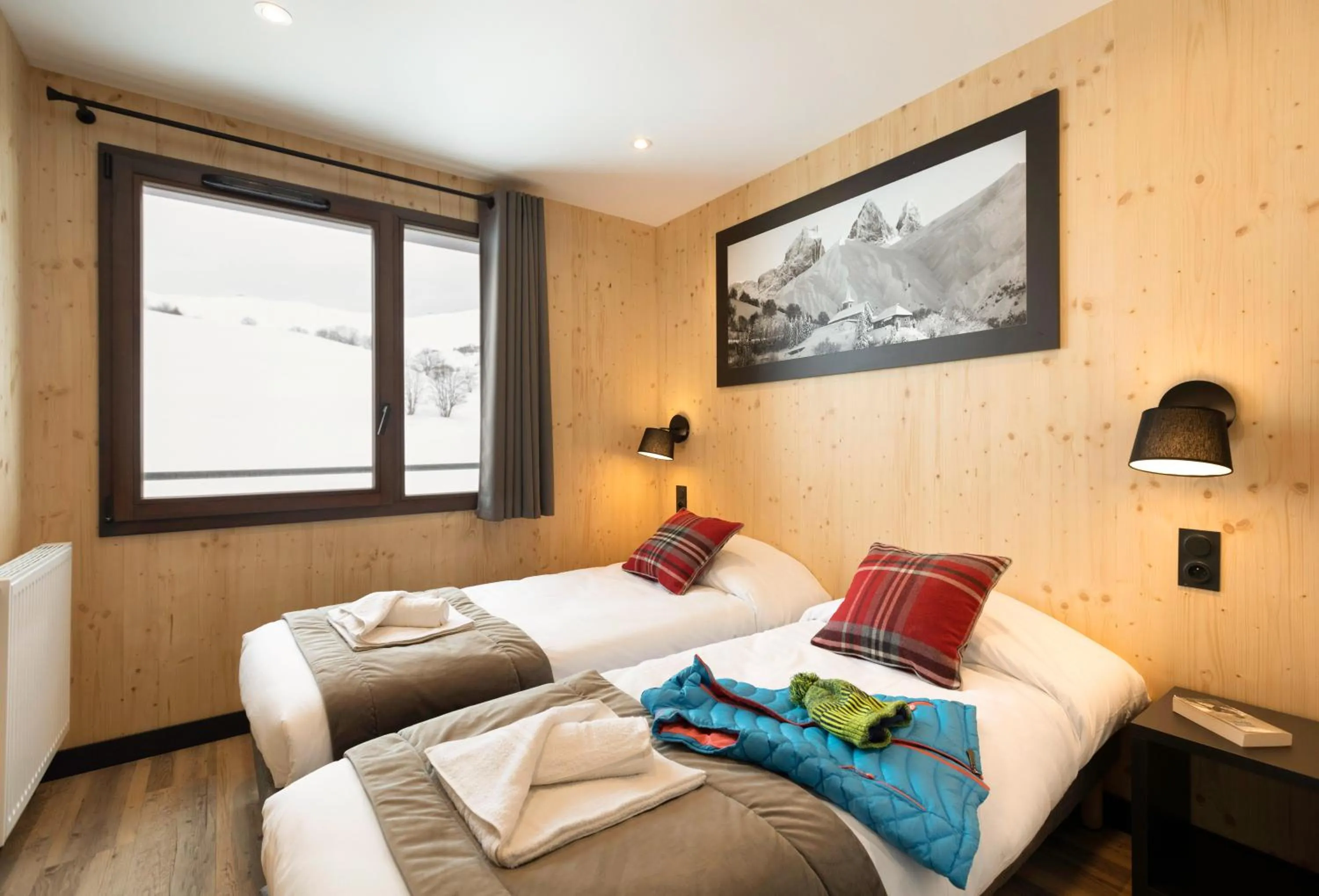 Bedroom, Bed in Résidence Club MMV L'Etoile des Sybelles