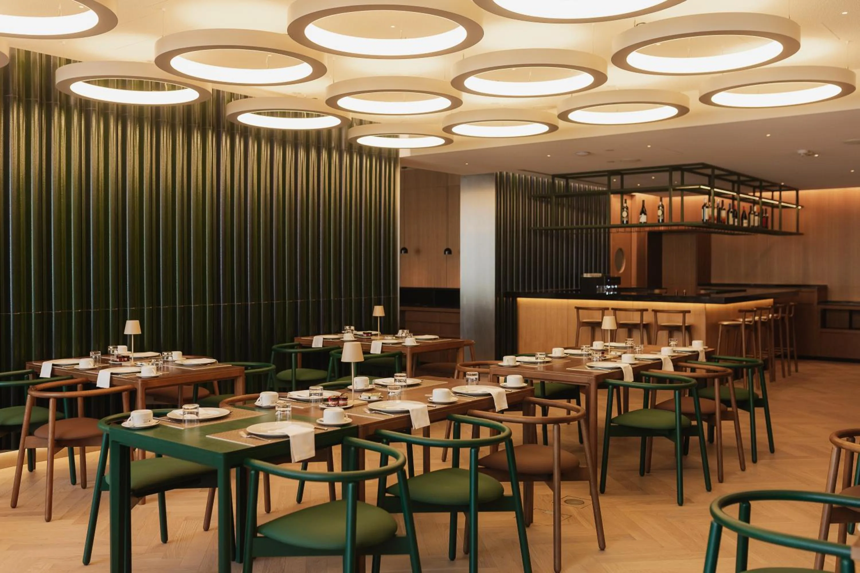 Restaurant/places to eat in Lumen Hotel & The Lisbon Light Show