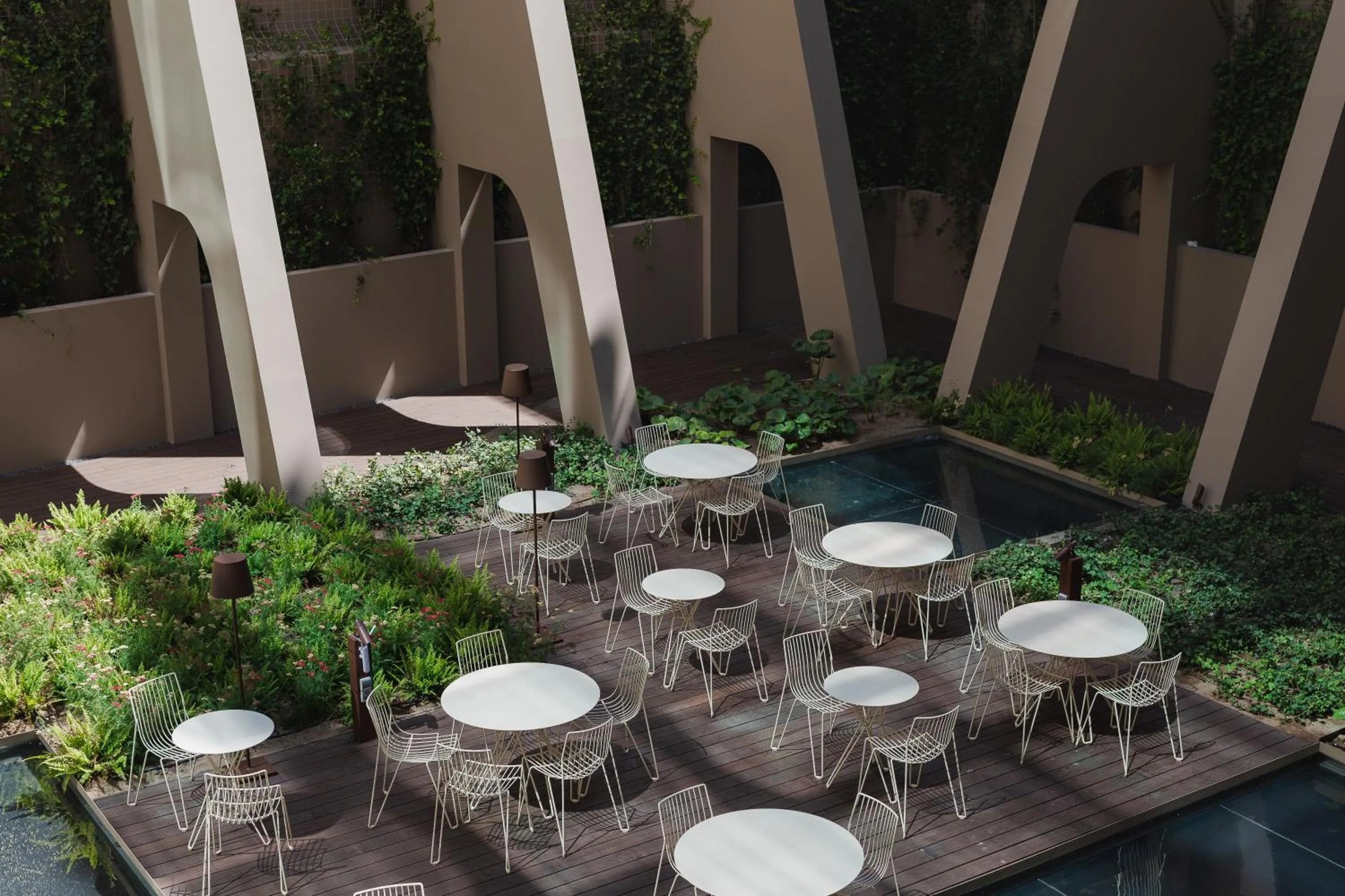 Garden in Lumen Hotel & The Lisbon Light Show