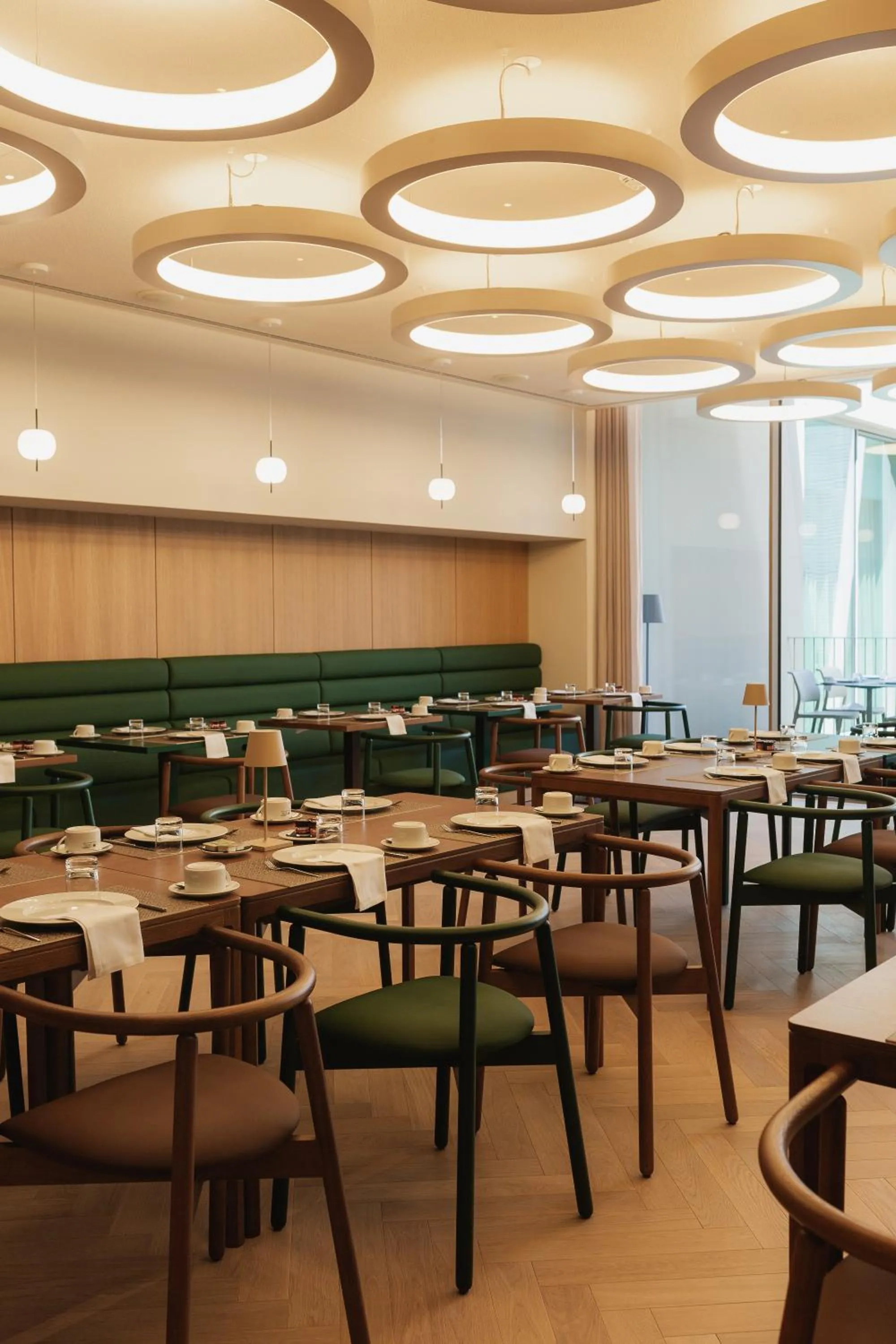 Restaurant/places to eat in Lumen Hotel & The Lisbon Light Show