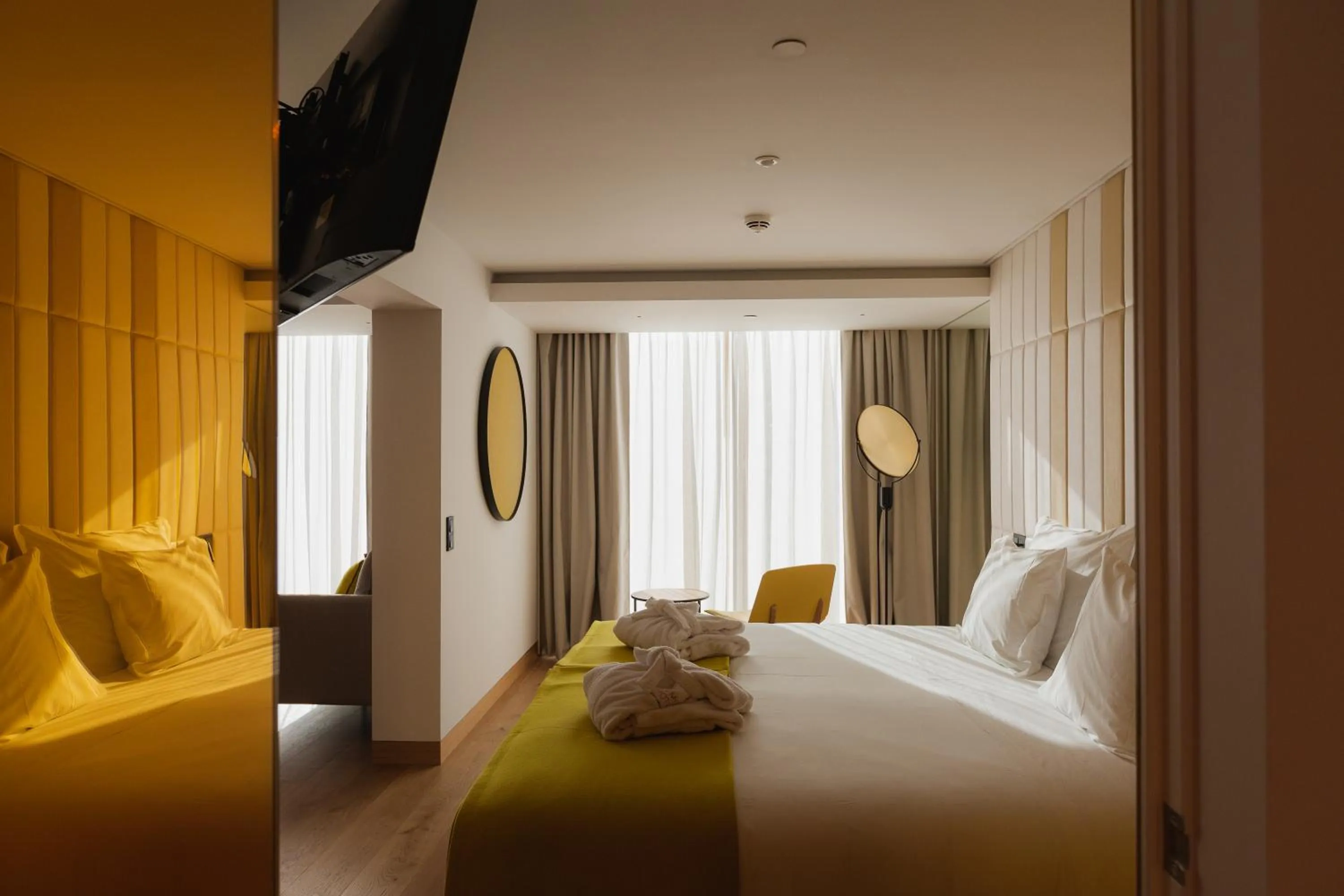 Bedroom, Bed in Lumen Hotel & The Lisbon Light Show