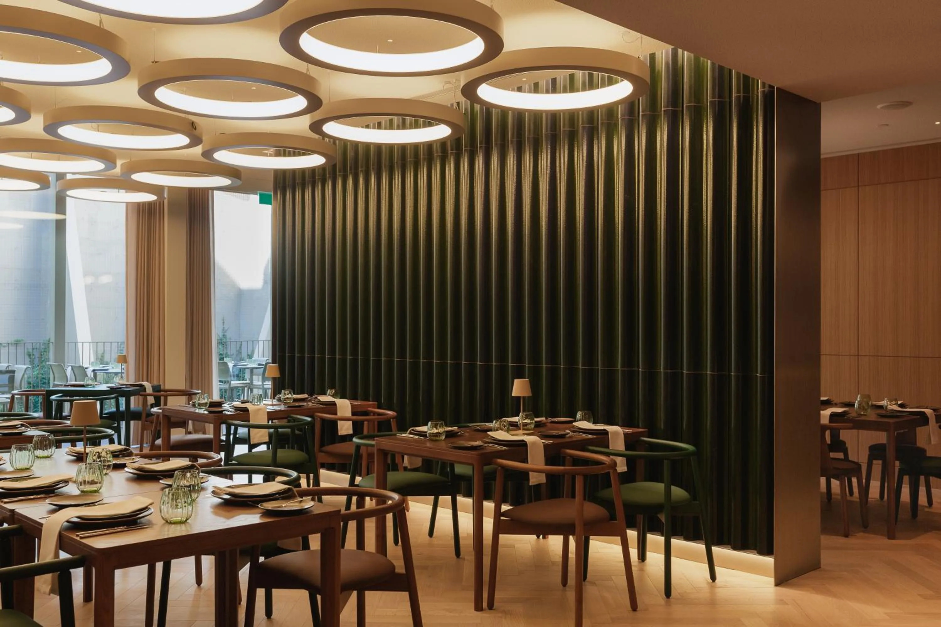 Restaurant/places to eat in Lumen Hotel & The Lisbon Light Show
