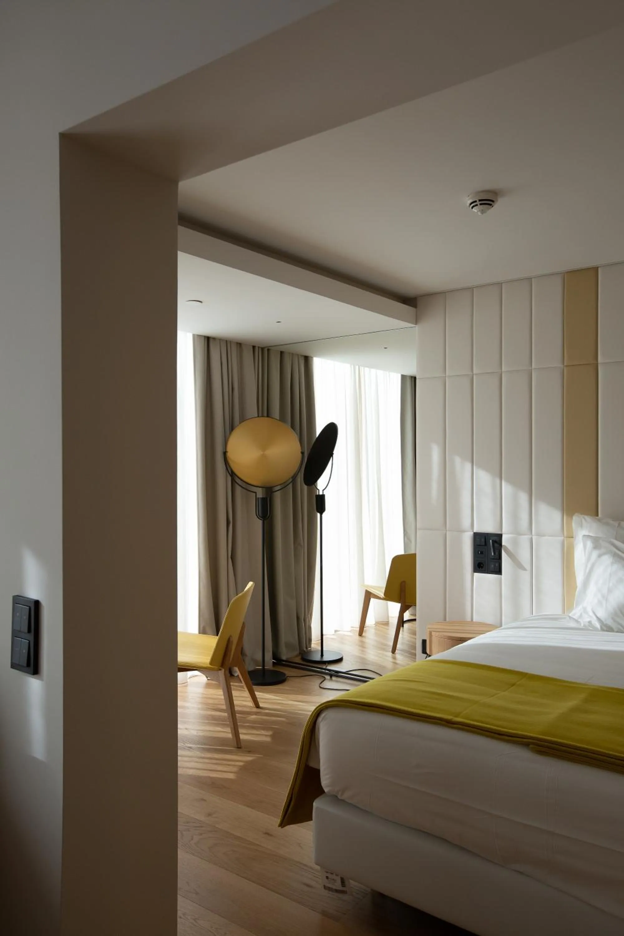 Bedroom, Bed in Lumen Hotel & The Lisbon Light Show