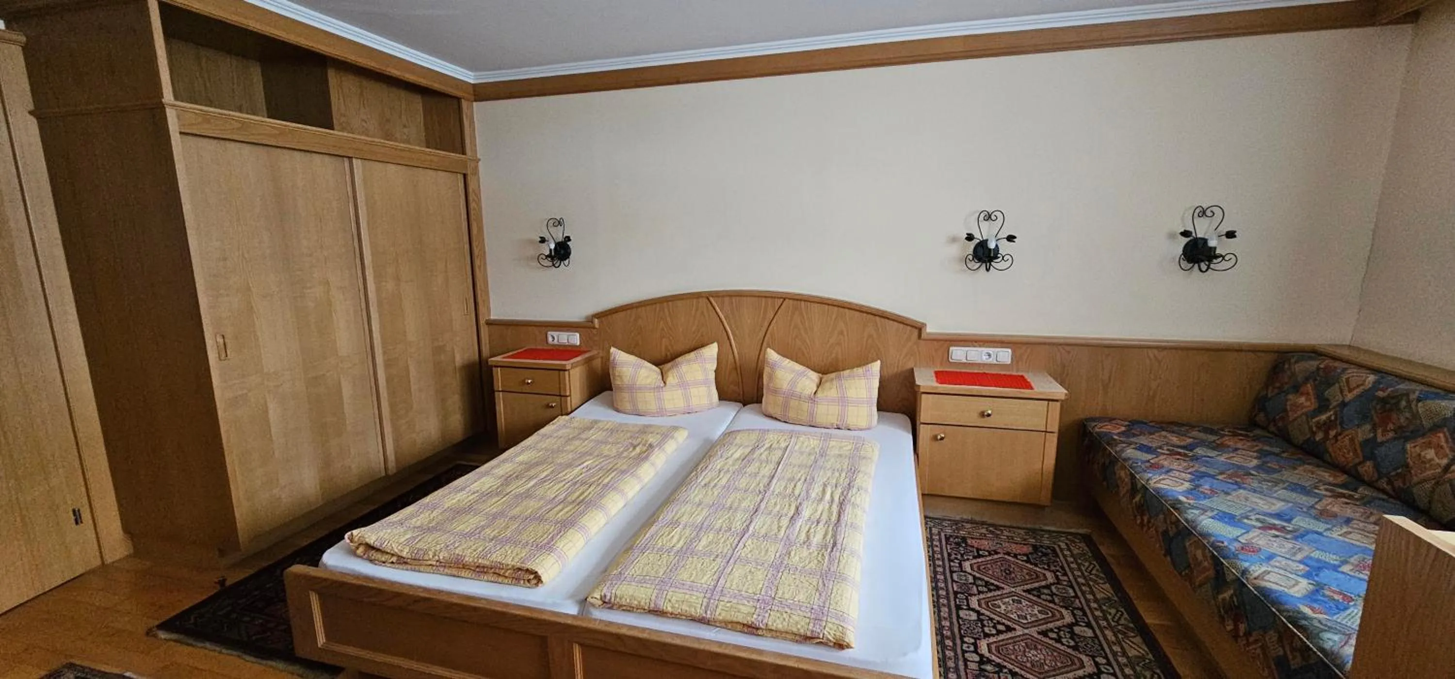 Bed in Hotel-Garni Pramstraller