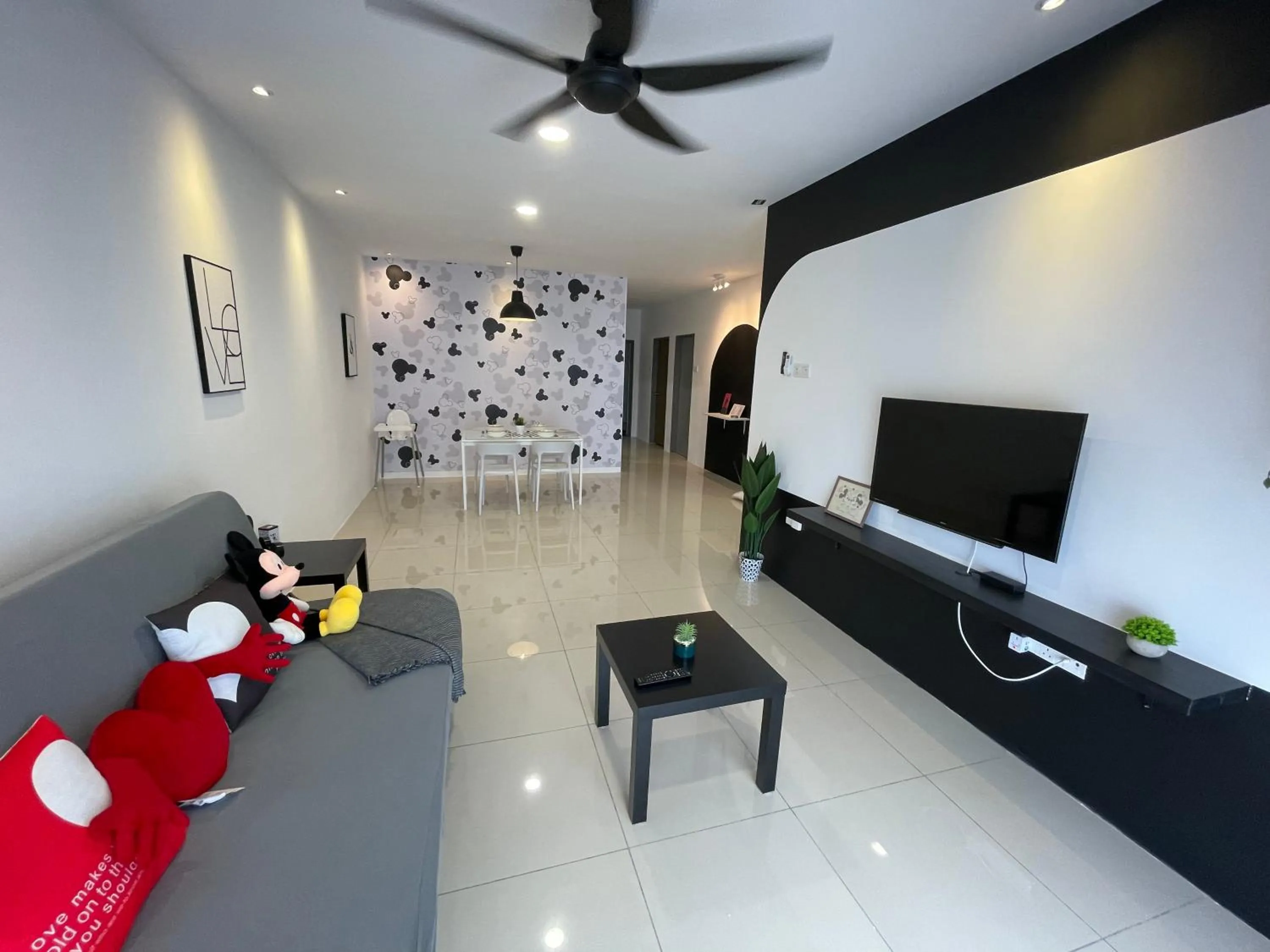 TV and multimedia in Ipoh Waterpark Manhattan Premium Suites by IWH Suites