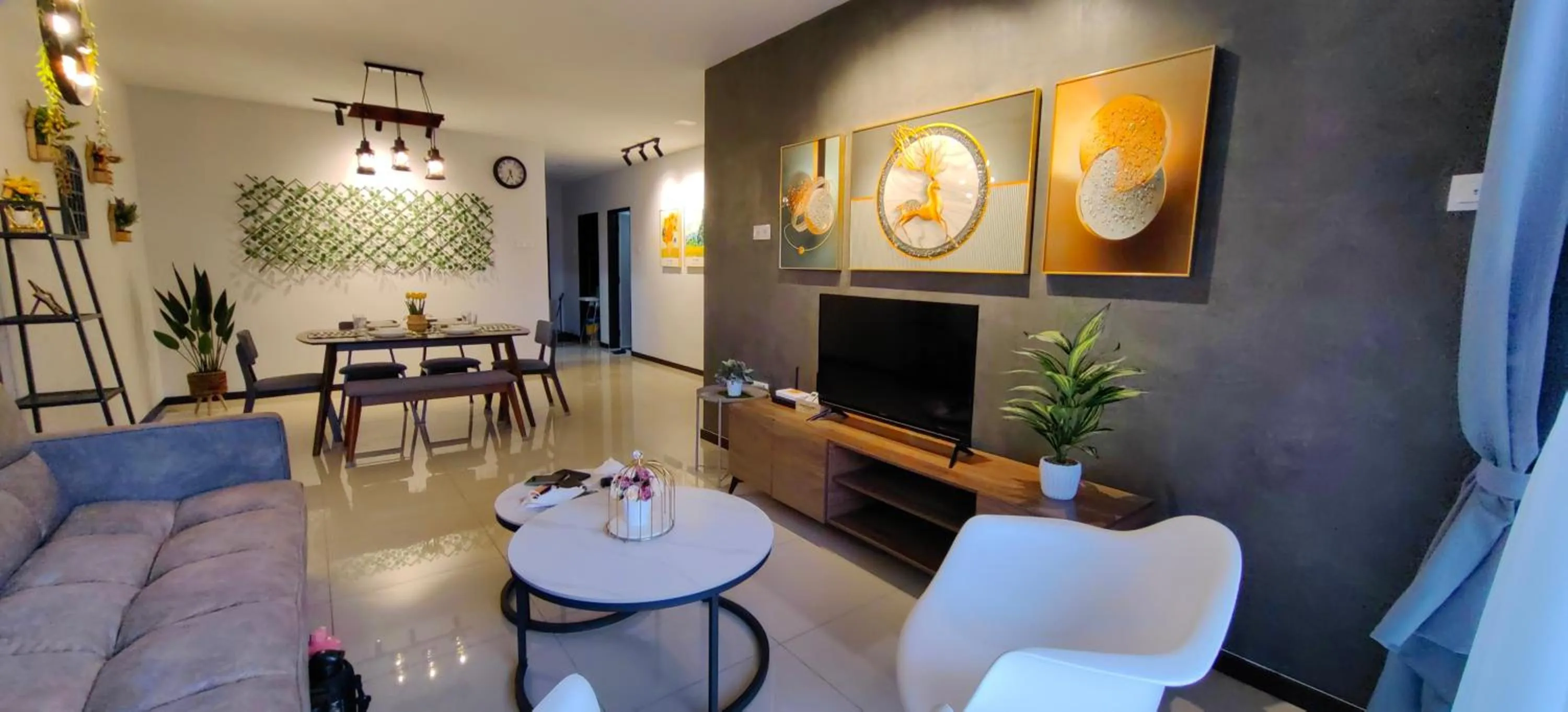 TV and multimedia in Ipoh Waterpark Manhattan Premium Suites by IWH Suites