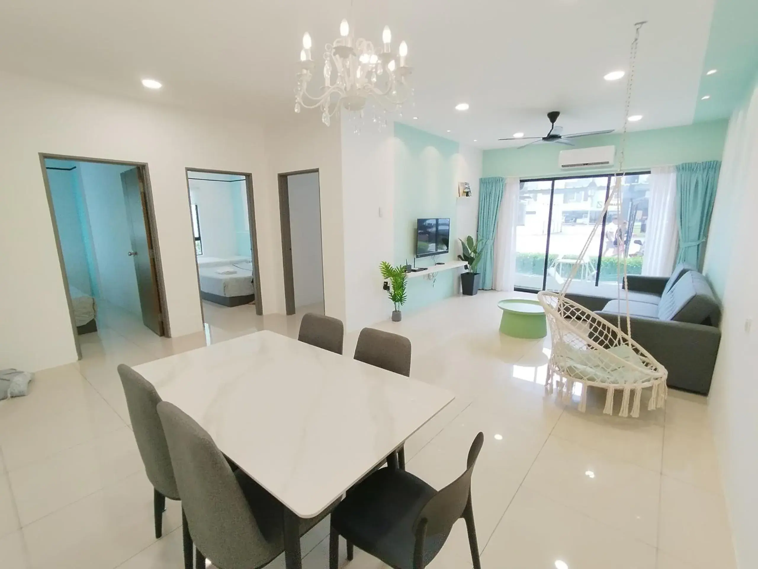 Four-Bedroom Apartment with Balcony in Ipoh Waterpark Manhattan Premium Suites by IWH Suites Four-Bedroom Apartment with Balcony in Ipoh Waterpark Manhattan Premium Suites by IWH Suites