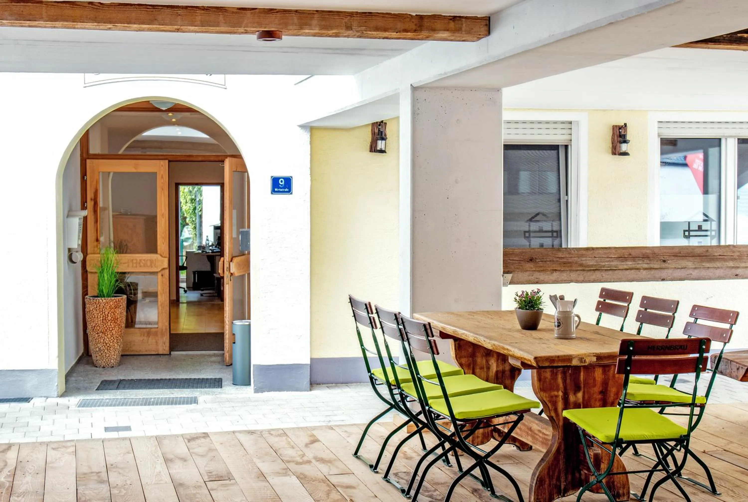 Restaurant/places to eat in Römercastell Wirtshaus & Hotel