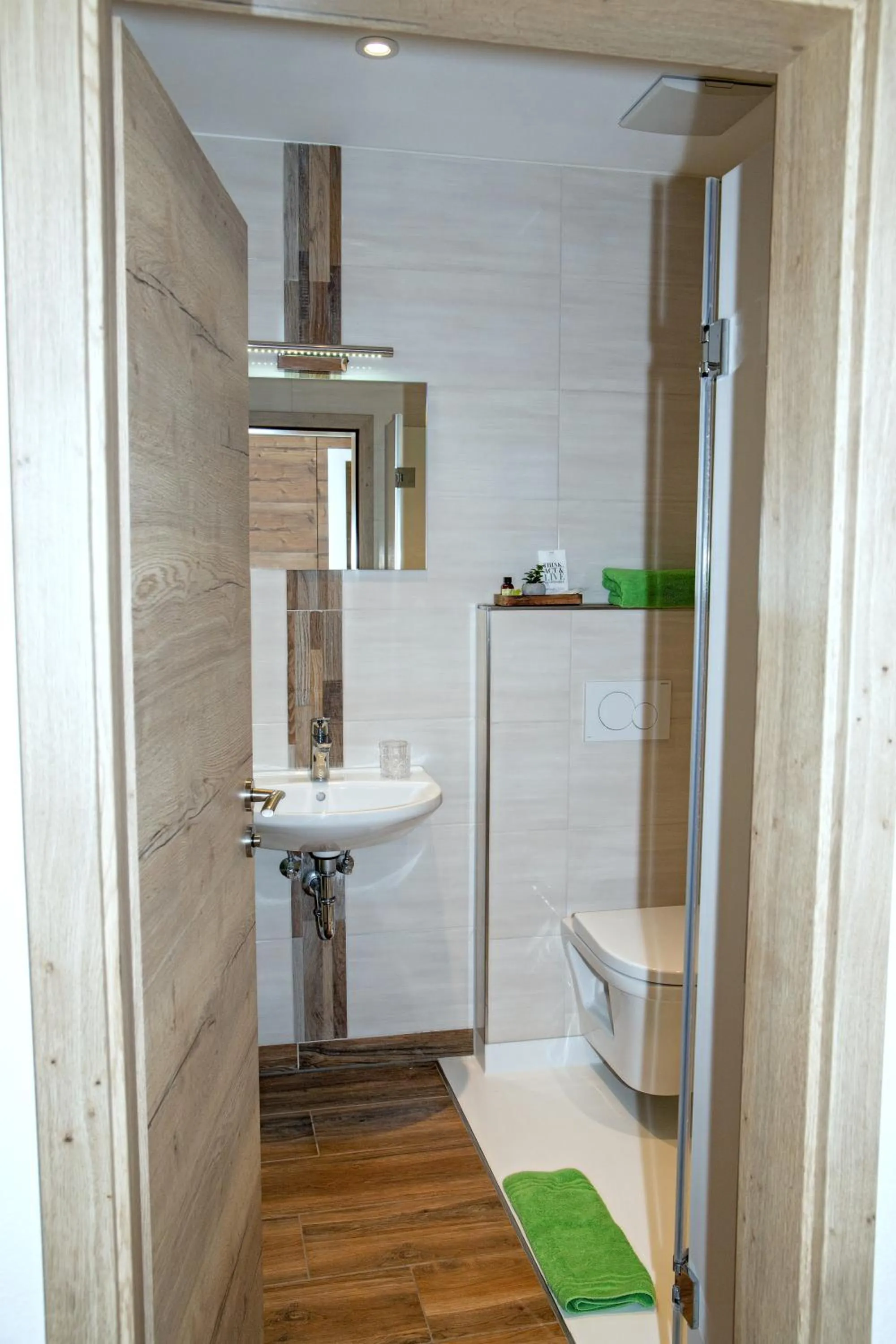 Bathroom in Römercastell Wirtshaus & Hotel