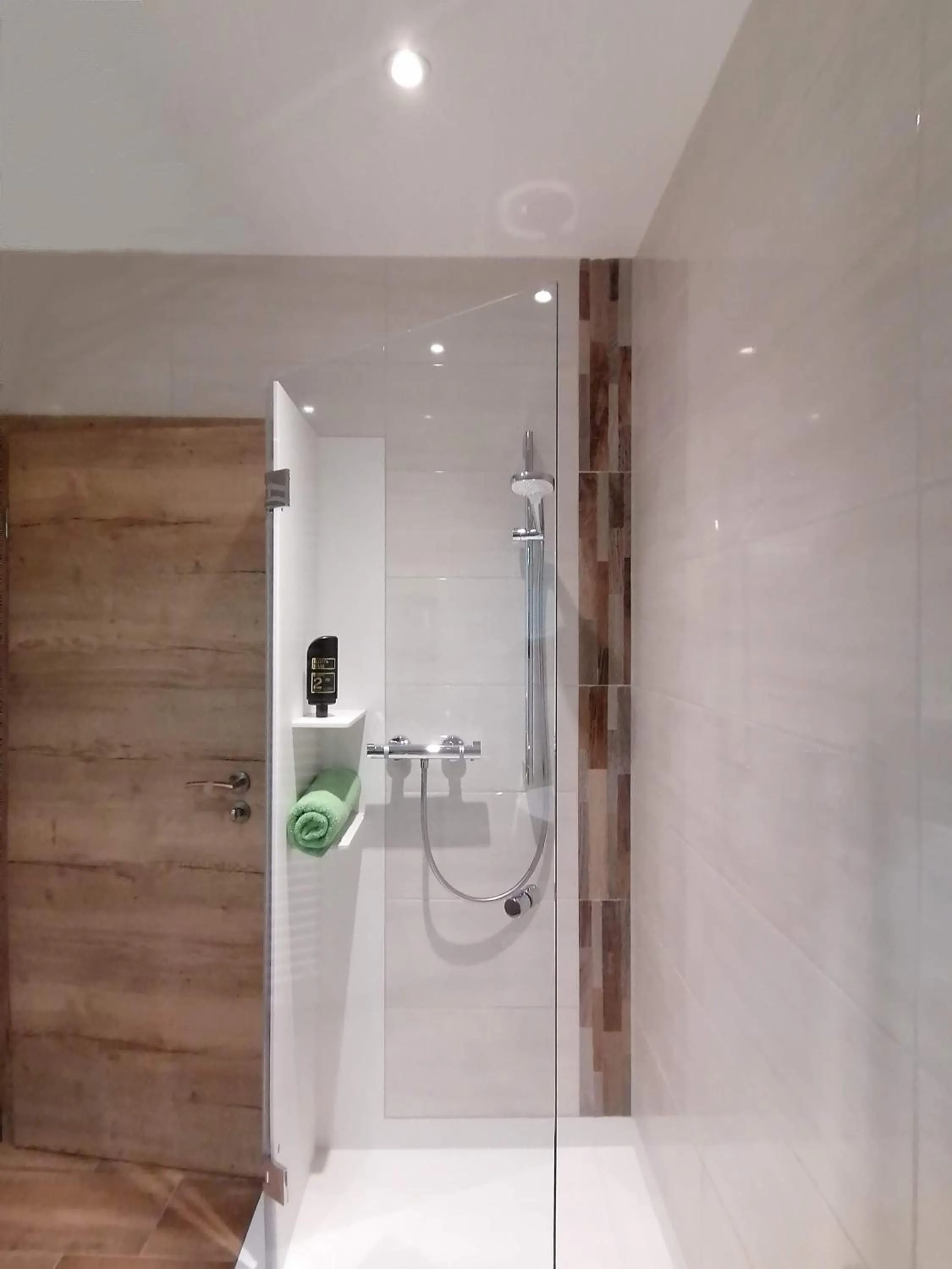 Bathroom in Römercastell Wirtshaus & Hotel