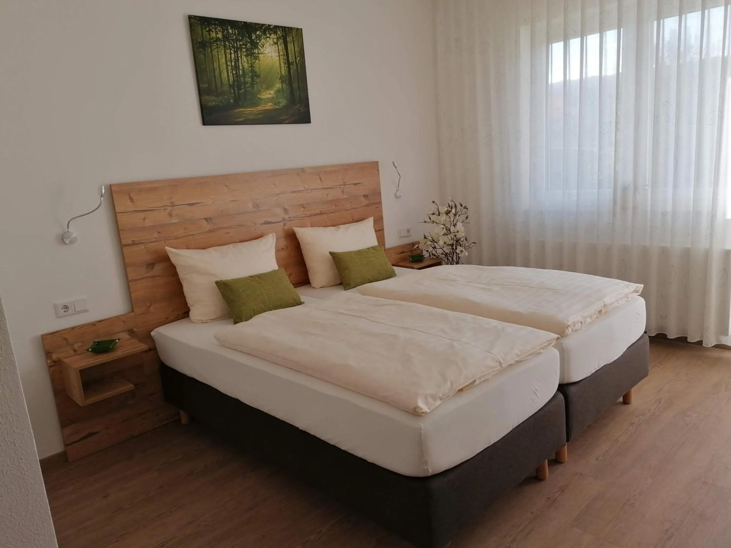 Bed in Römercastell Wirtshaus & Hotel